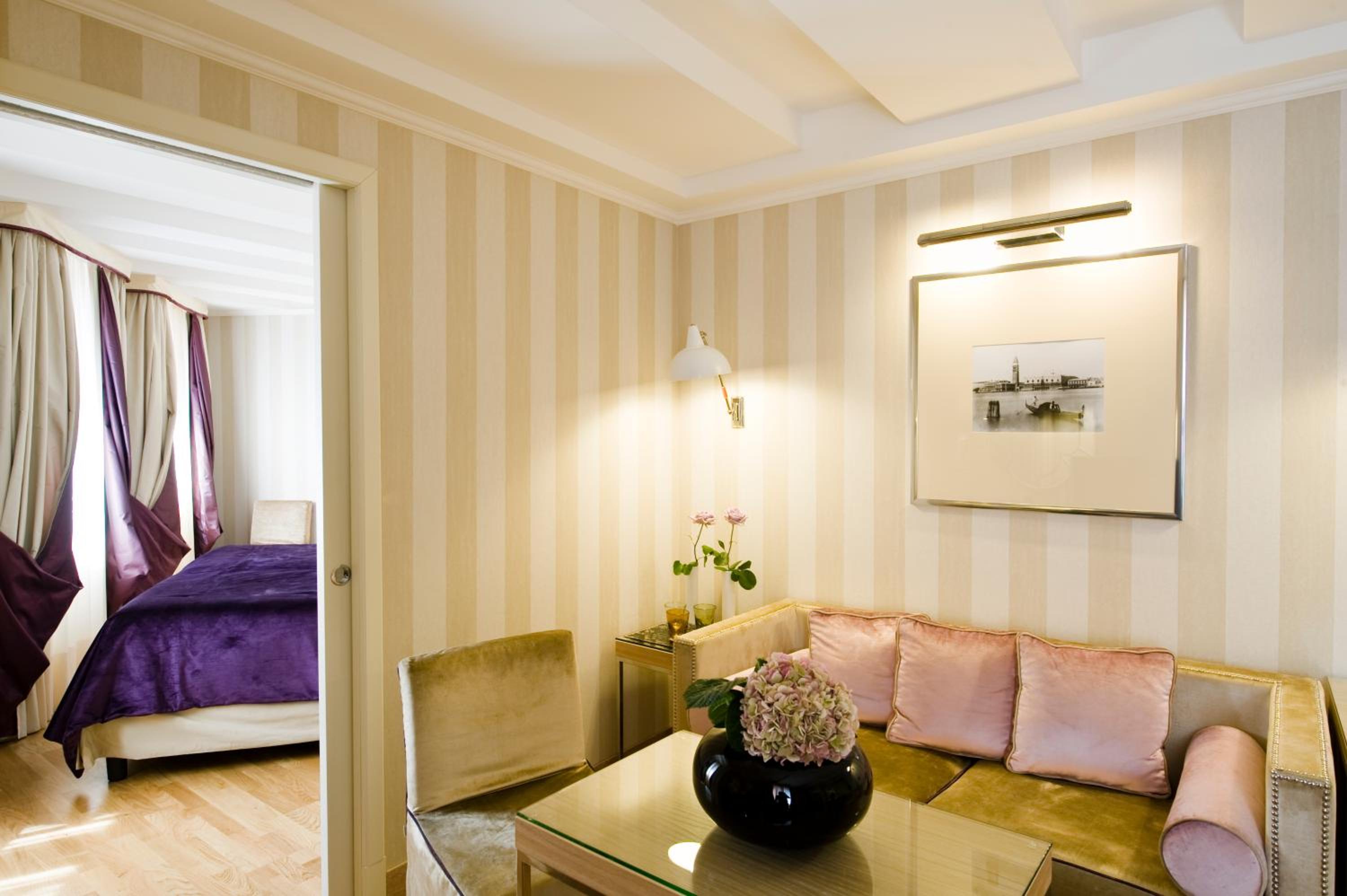 Junior Suite with View photo 2