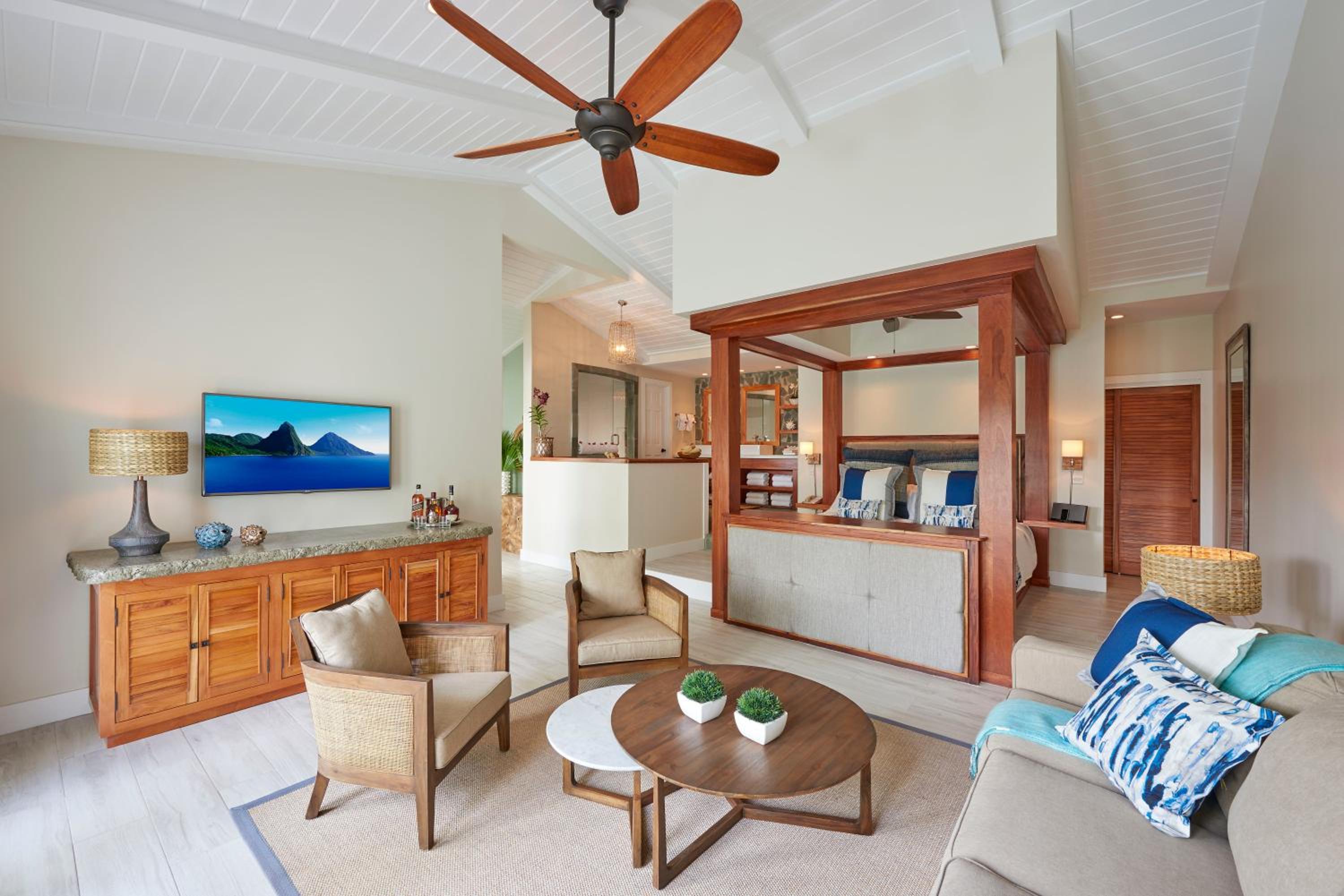 Grande Plunge Pool Butler Suite photo 2