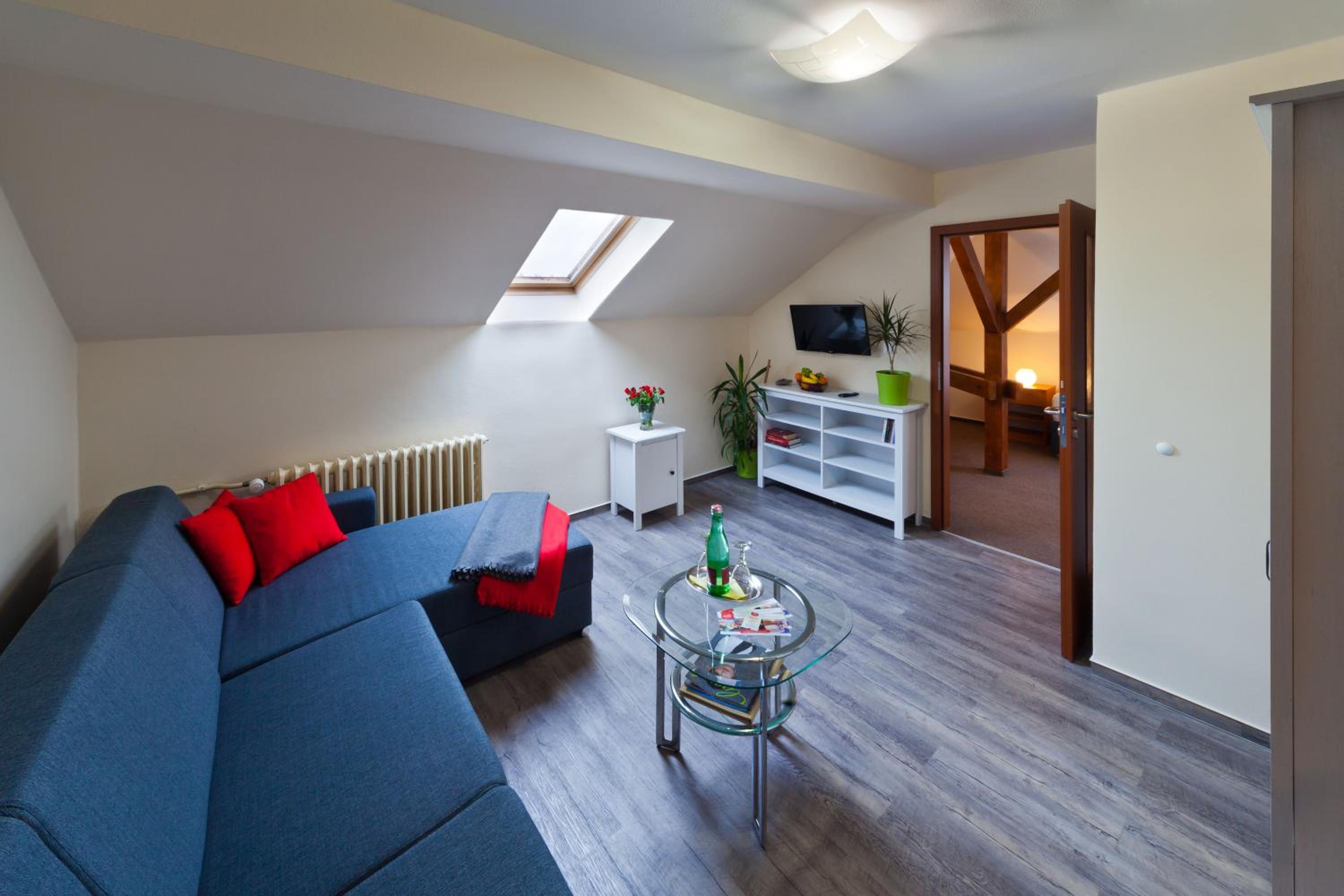 Suite - Photo 2