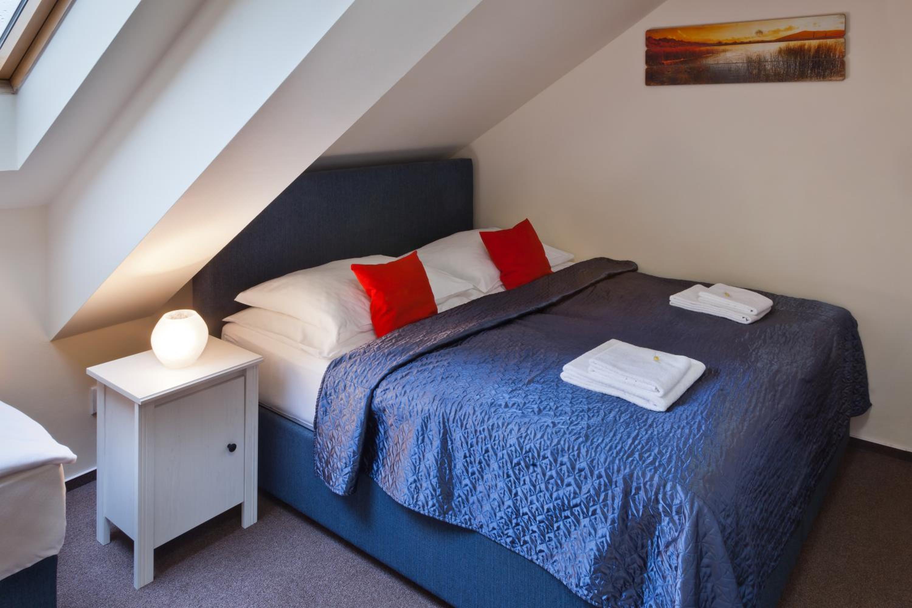 Suite - Photo 5