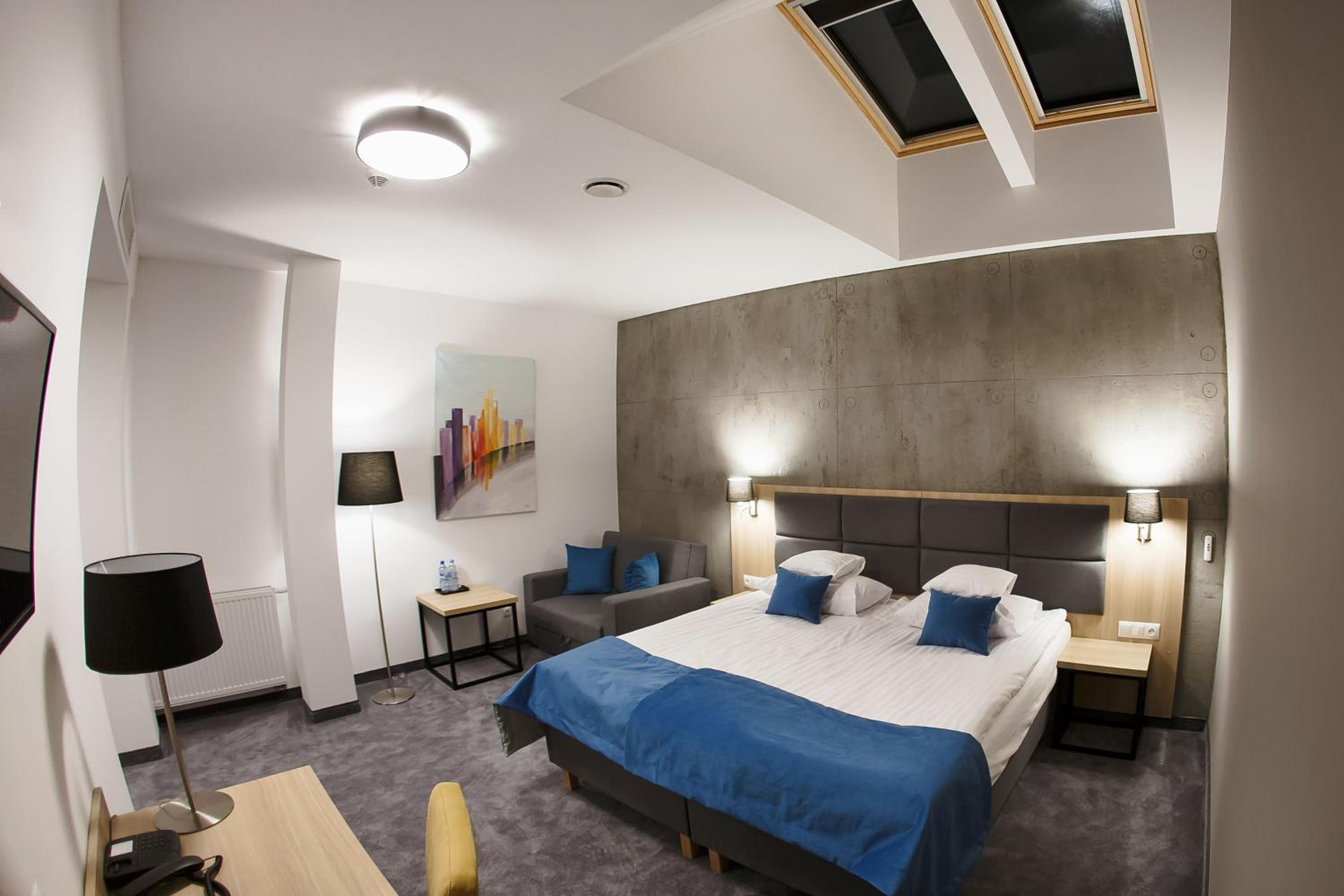Double Room with Extra Bed - Photo 7