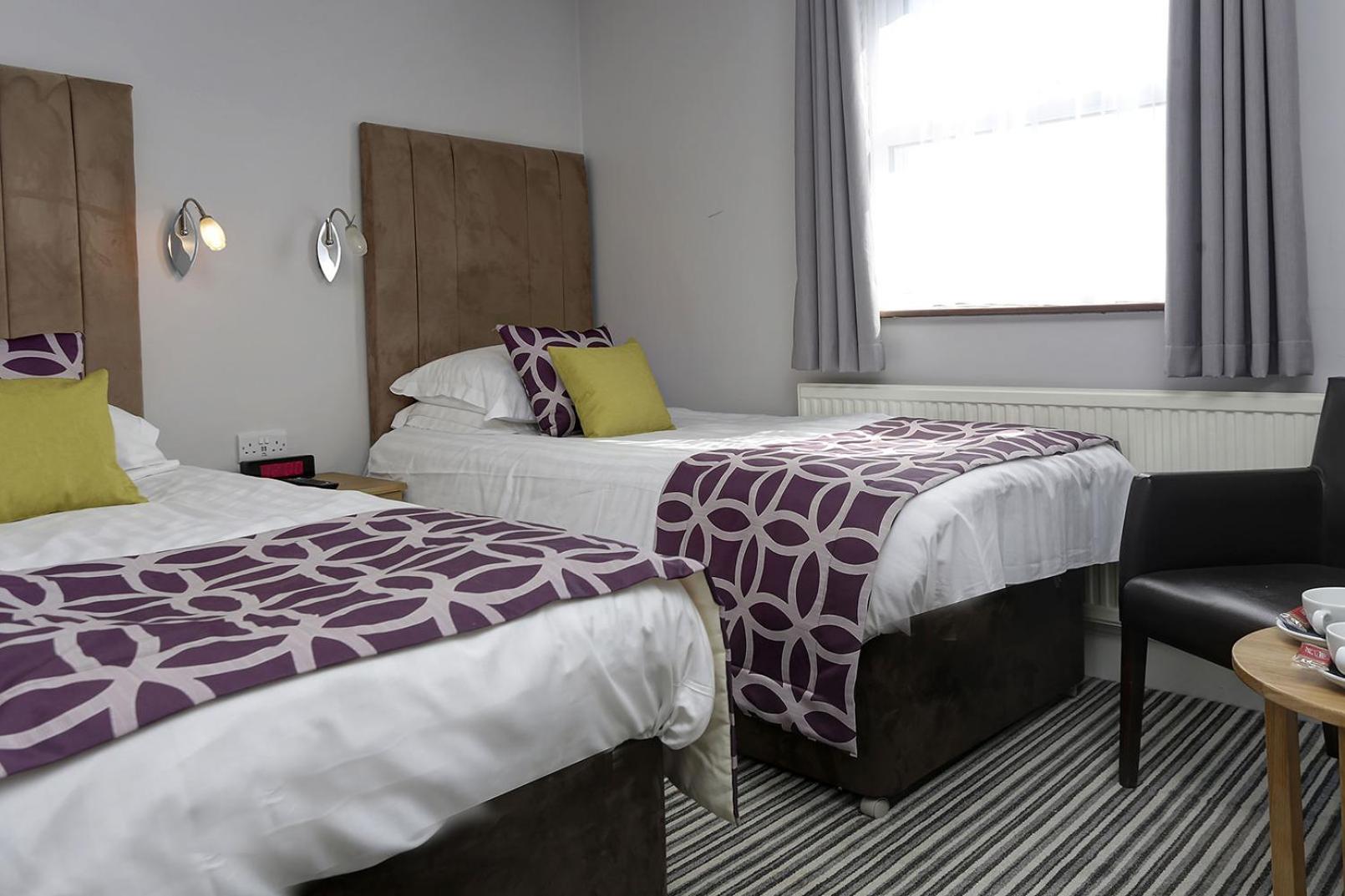 Standard Twin Room - Non-Smoking photo 3
