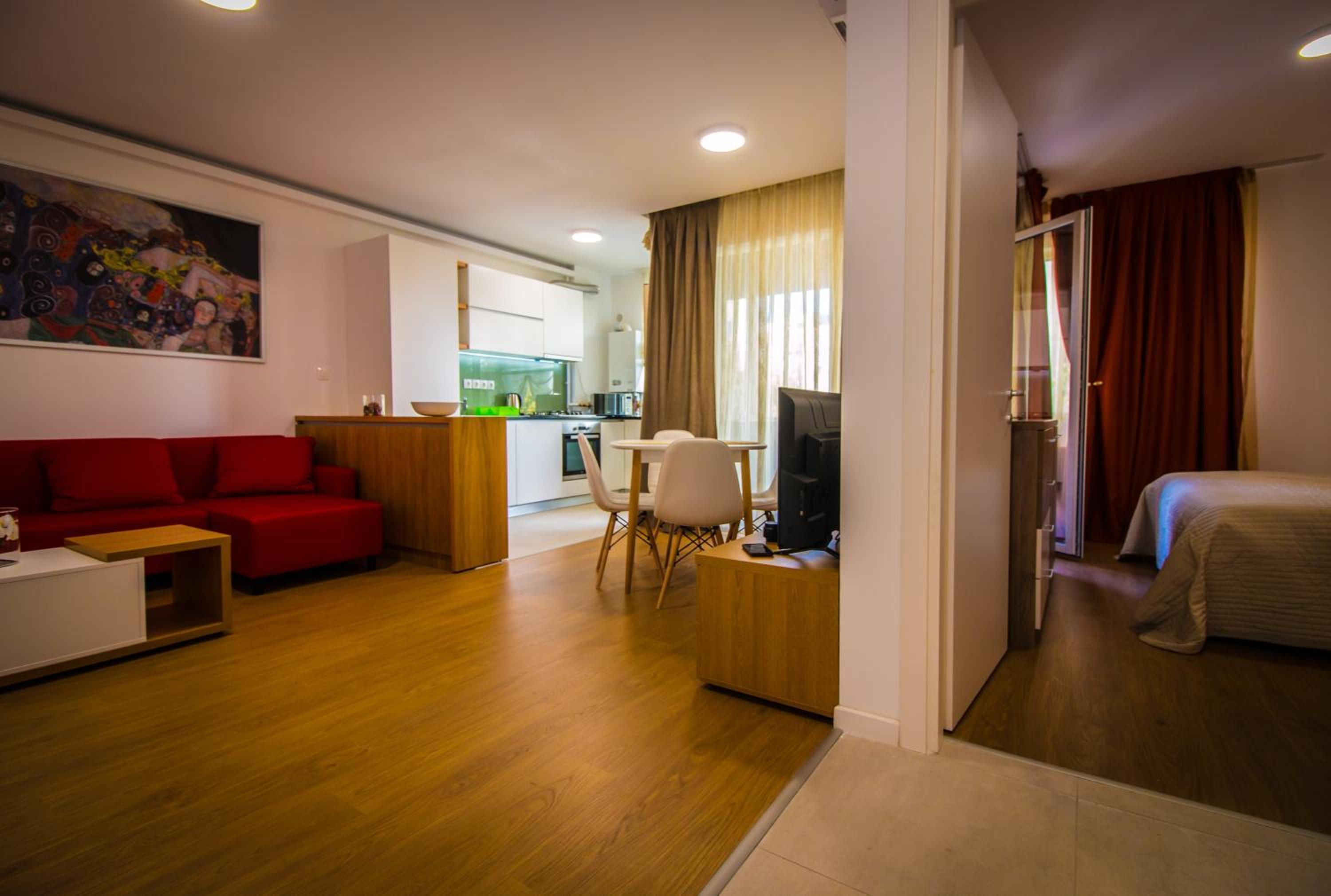 Deluxe Apartment - Photo 4