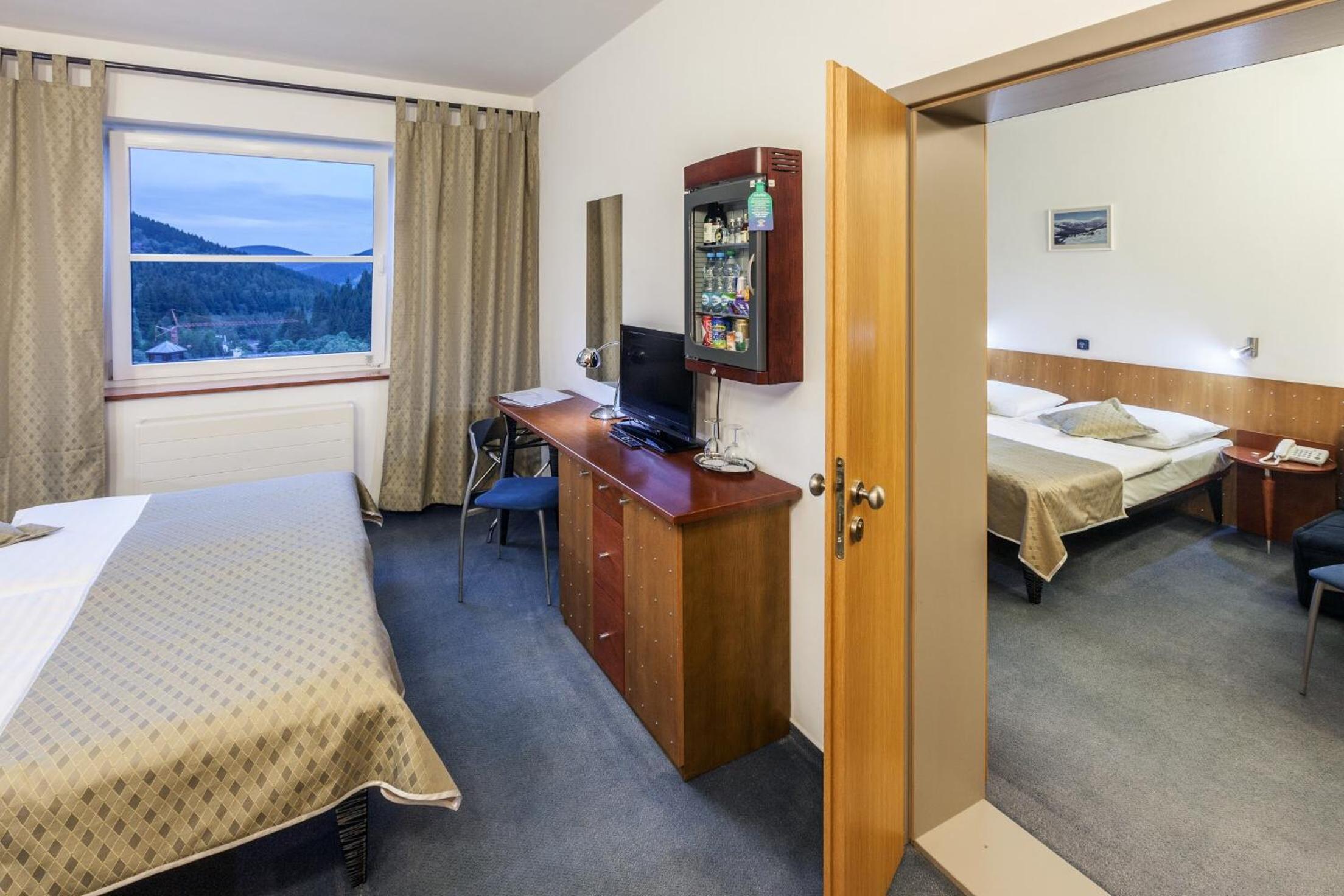 Special Offer - Family Room with Wellness Package photo 1