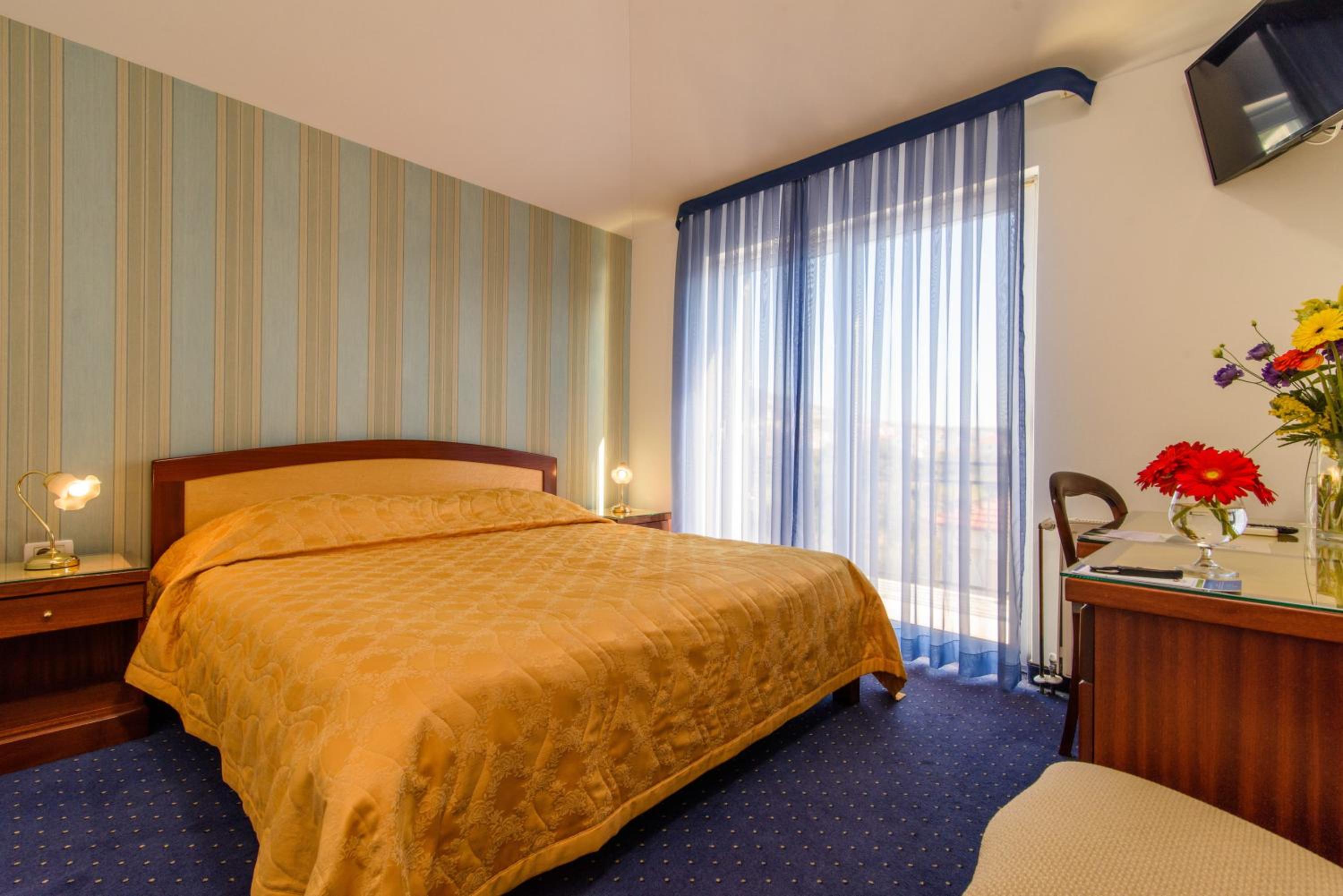 Habitación Doble Clásica con Balcón