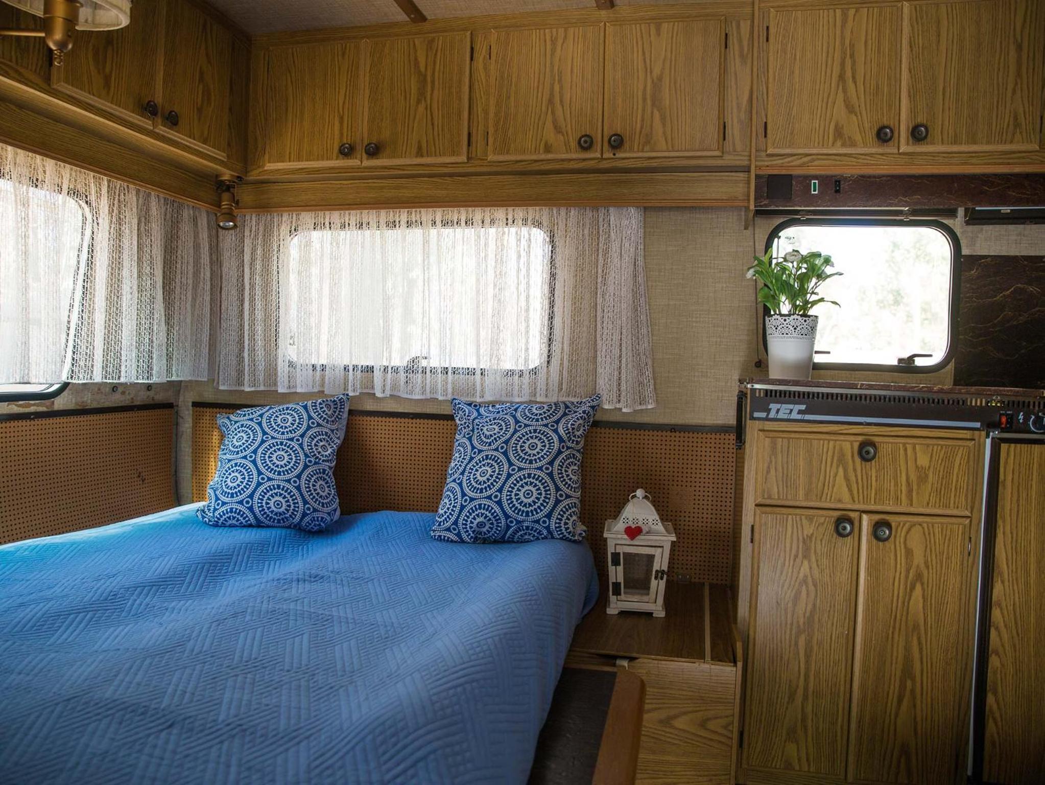 Caravan with Shared Bathroom