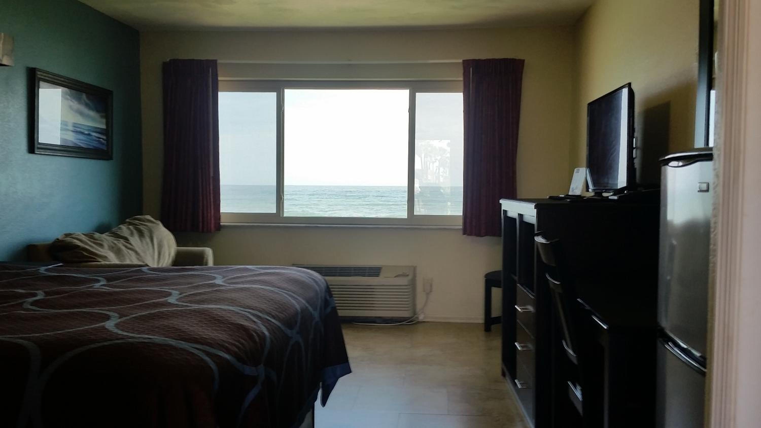 King Room - Ocean Front View - Photo 1