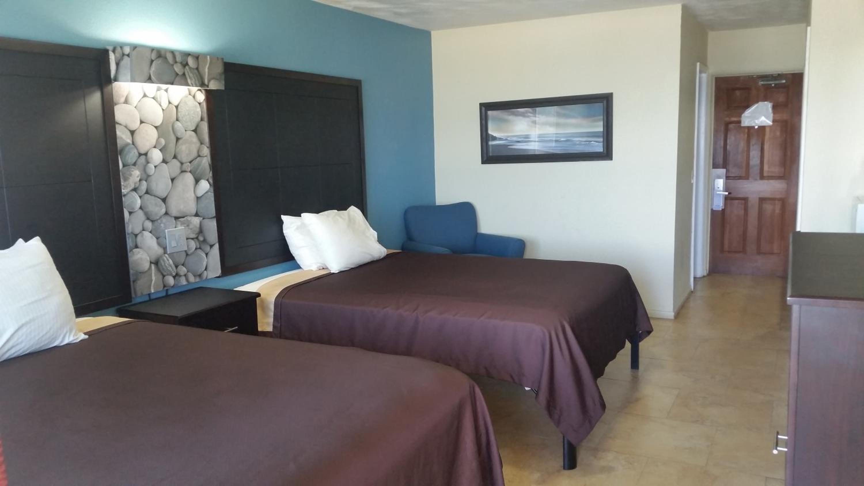 Double Room with Balcony or Patio -  Oceant Front  - Photo 14