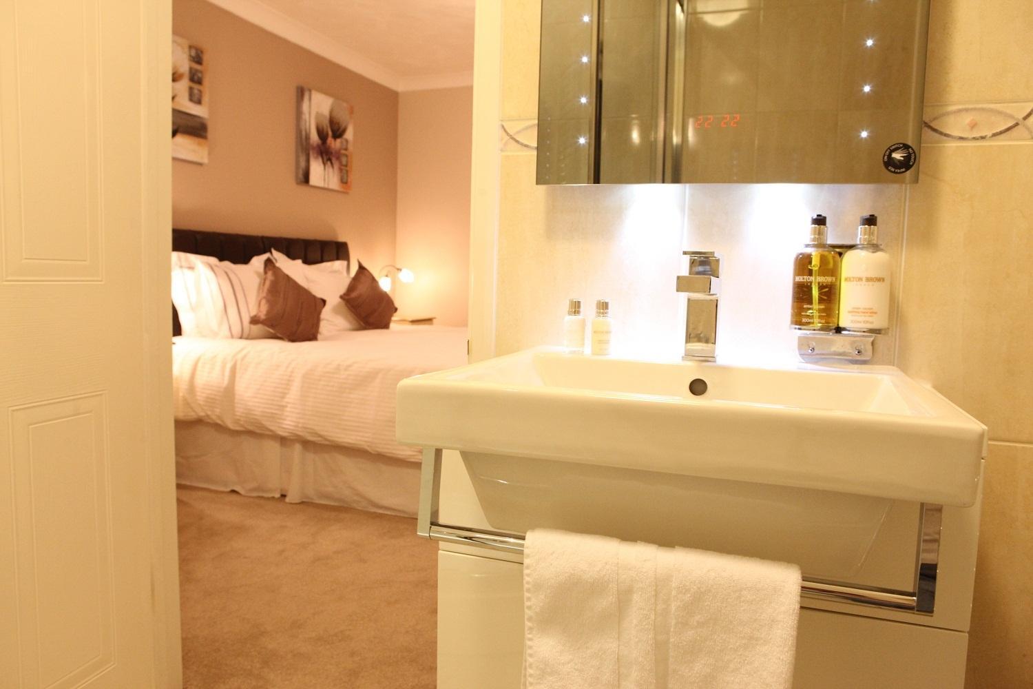 Double or Twin Room with Shower photo 2