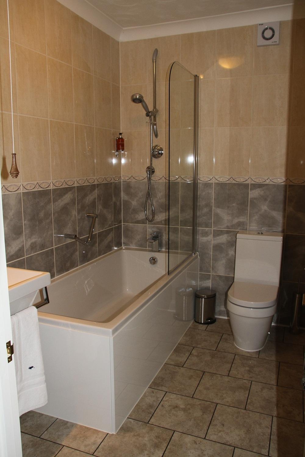 Double or Twin Room with Bath photo 3