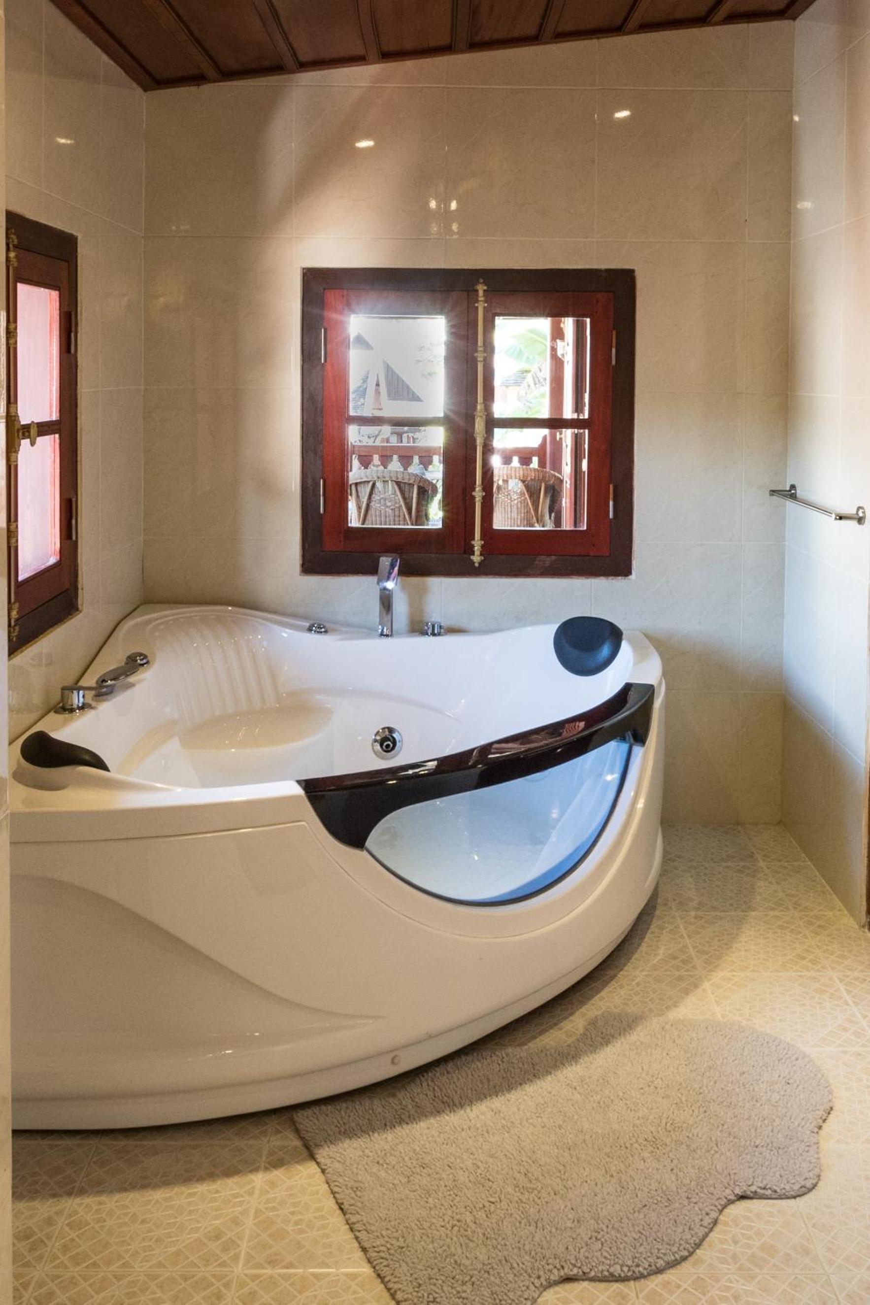 Superior Suite Side View – Double photo 2
