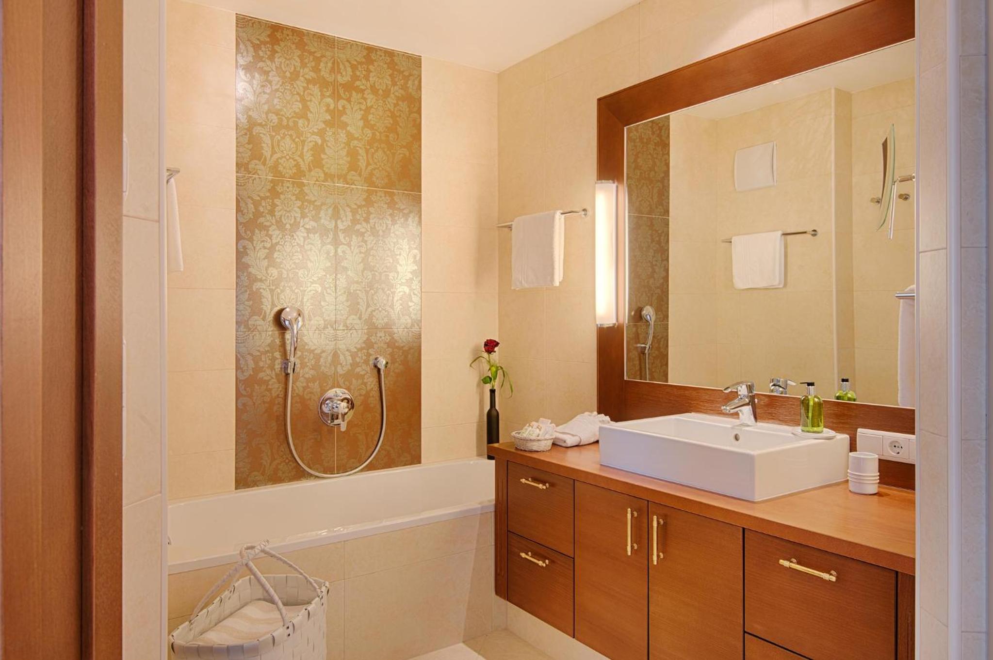 Deluxe Double Room photo 3