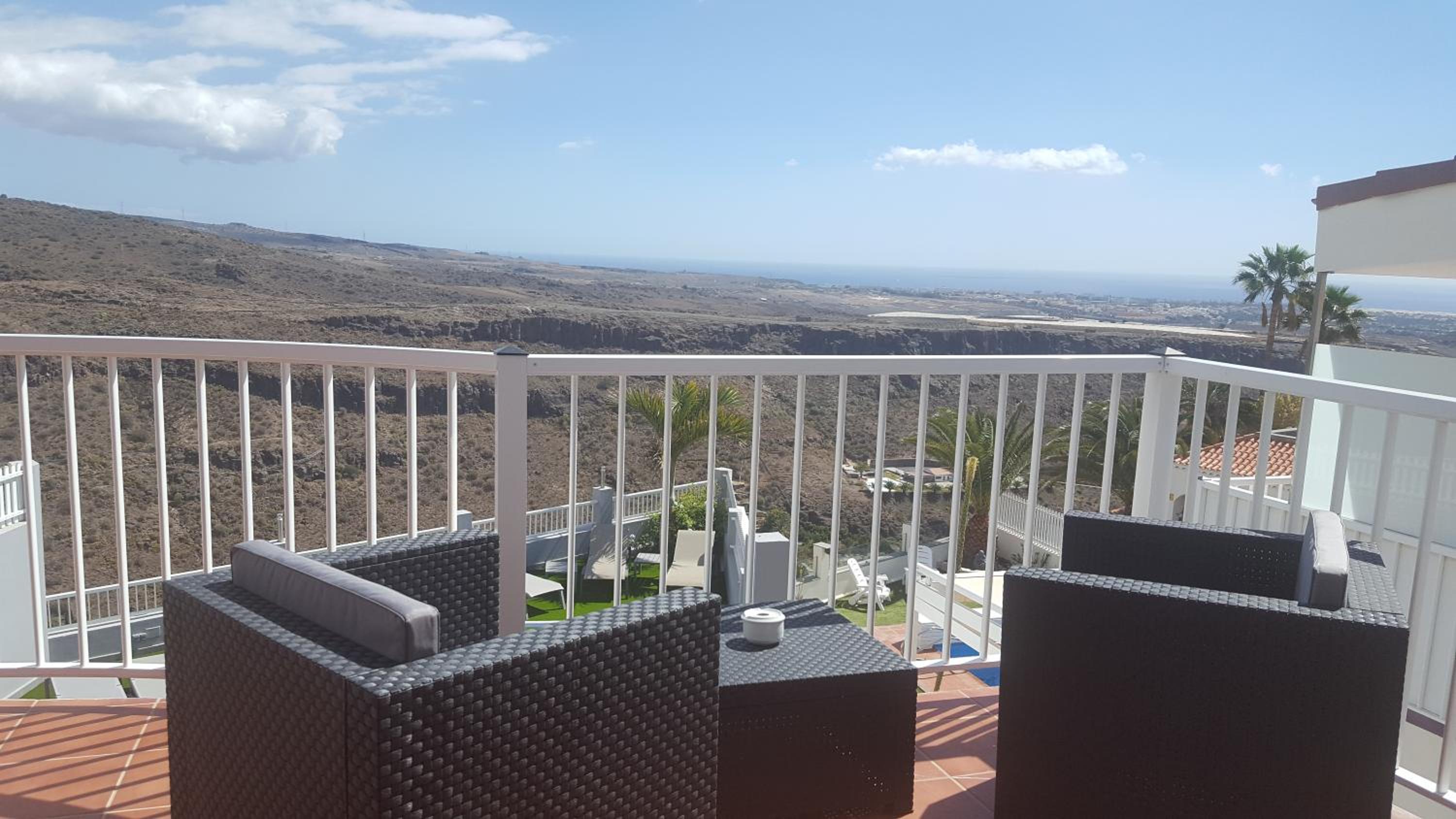 King Room with Pool View photo 2
