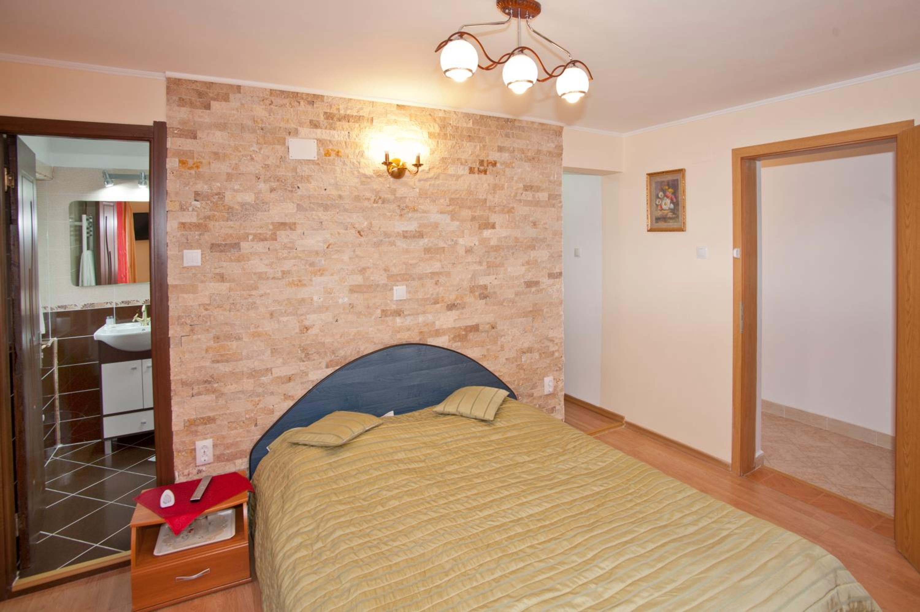 Deluxe Double Room - Photo 1