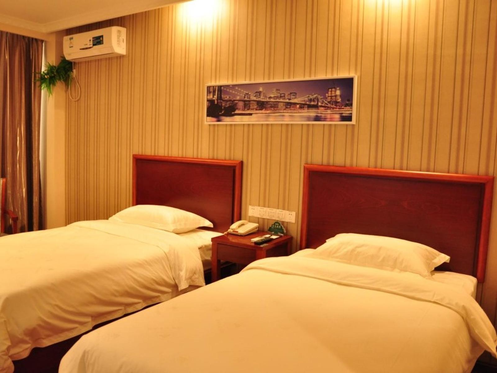 Mainland Chinese Citizens - Standard Twin Room photo 3
