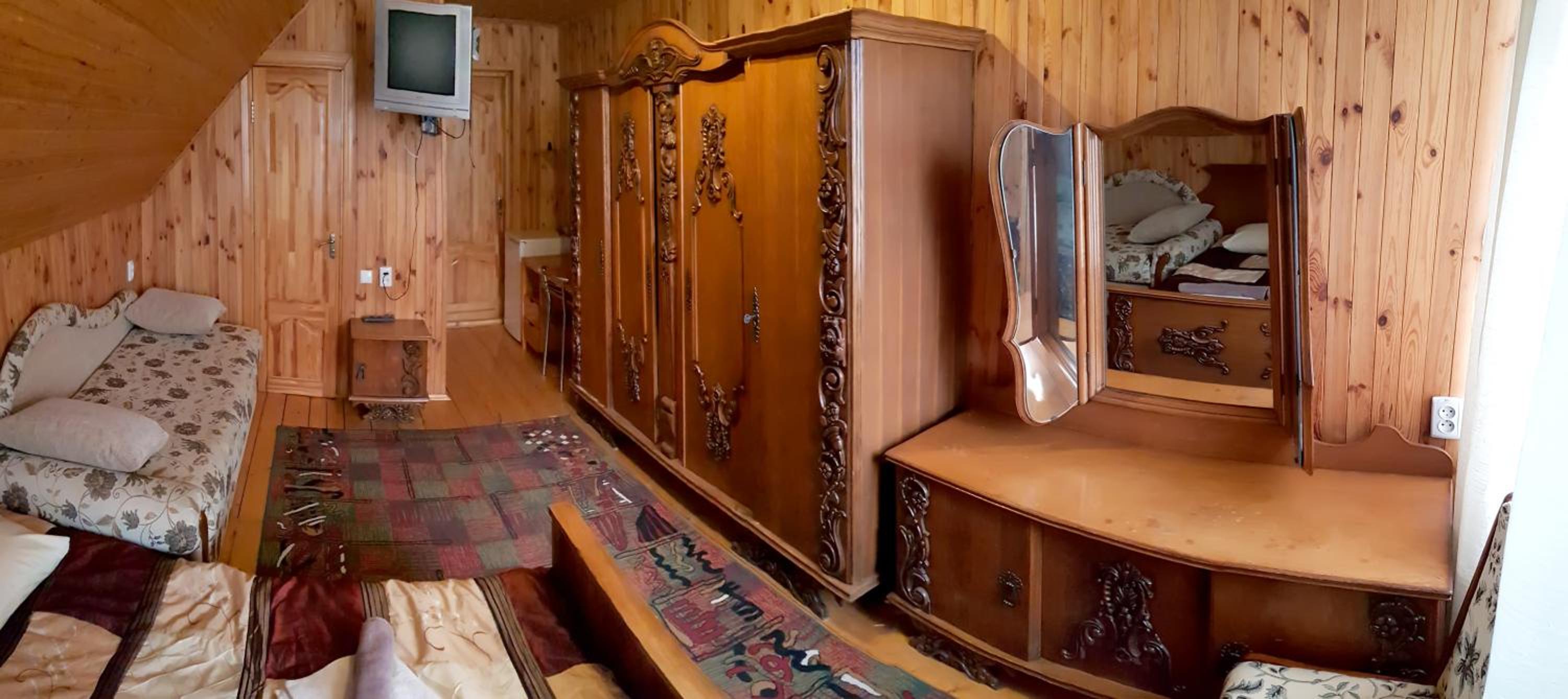 Standard Family Room photo 2