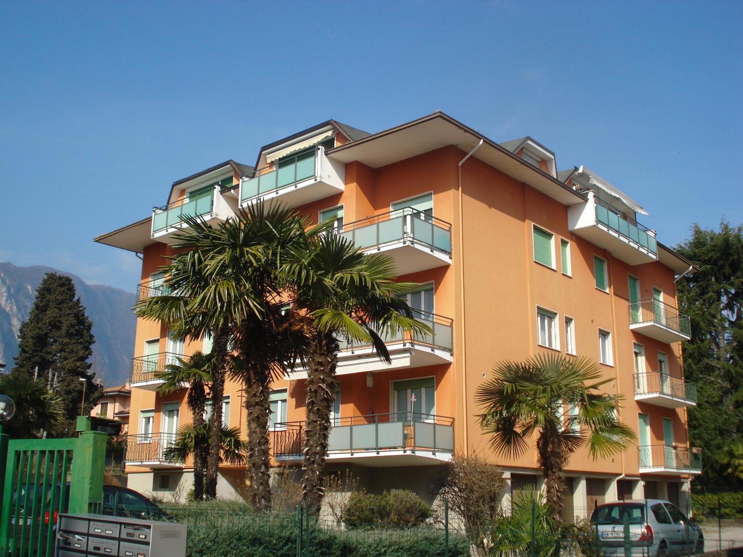 Apartment with Terrace - Photo 31