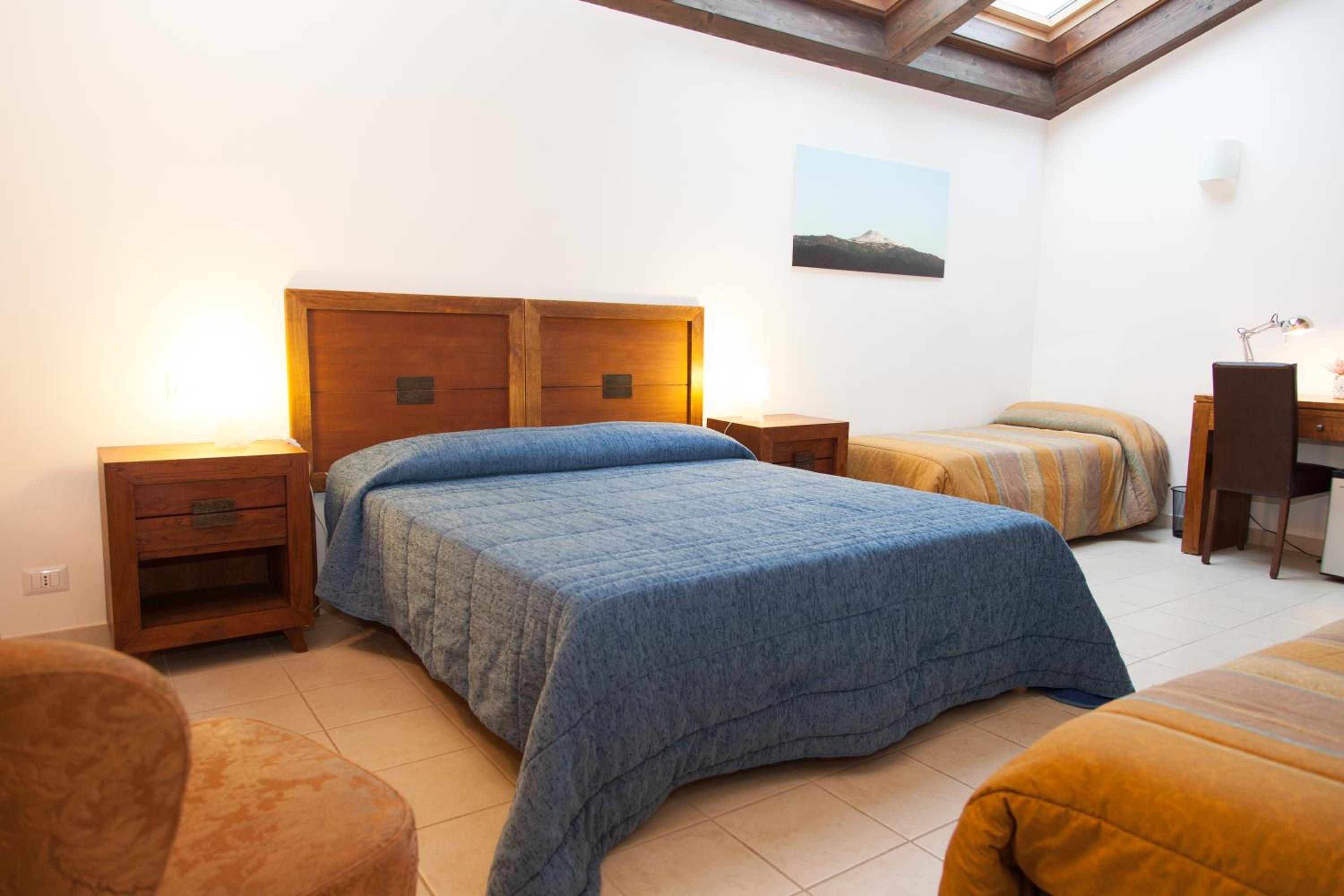 Quadruple Room - Photo 1