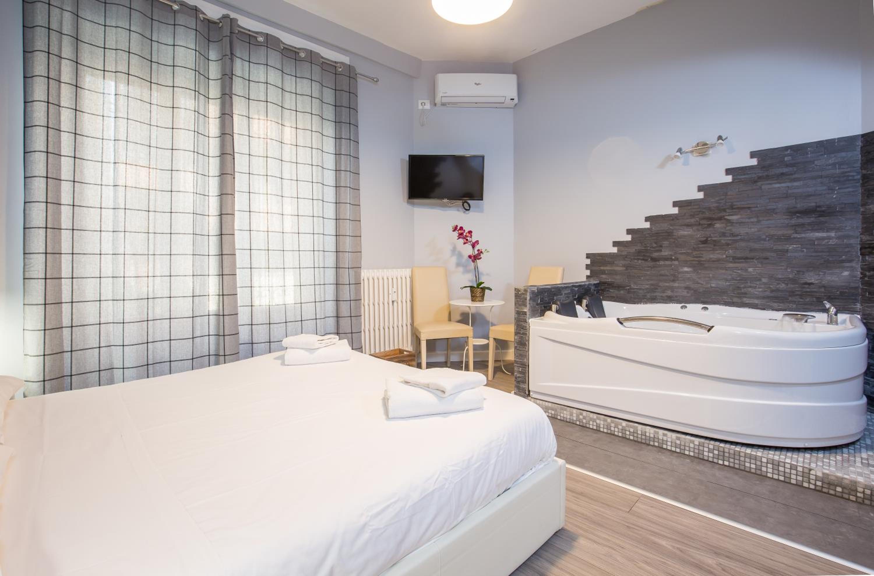 Double Room with Spa Bath