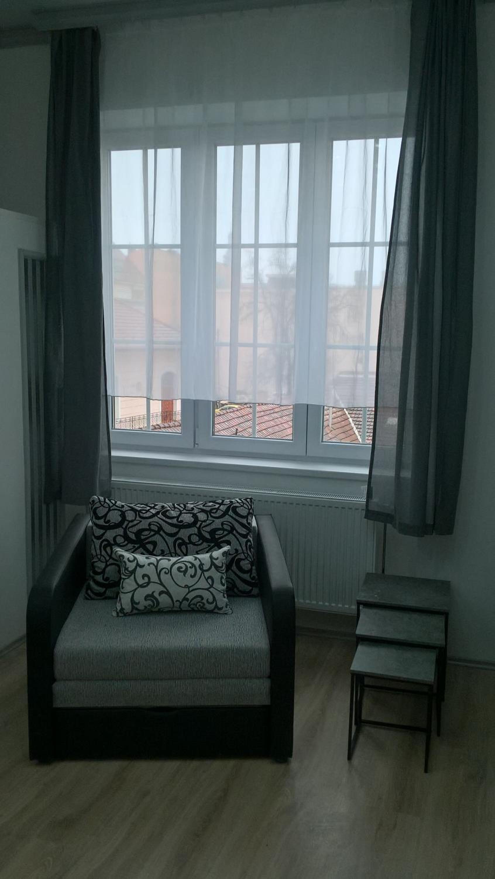 Apartment - Photo 32