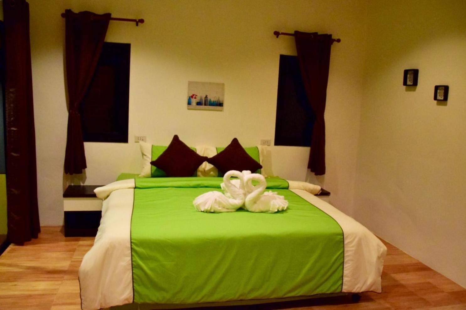 Queen Room with Garden View - Photo 1