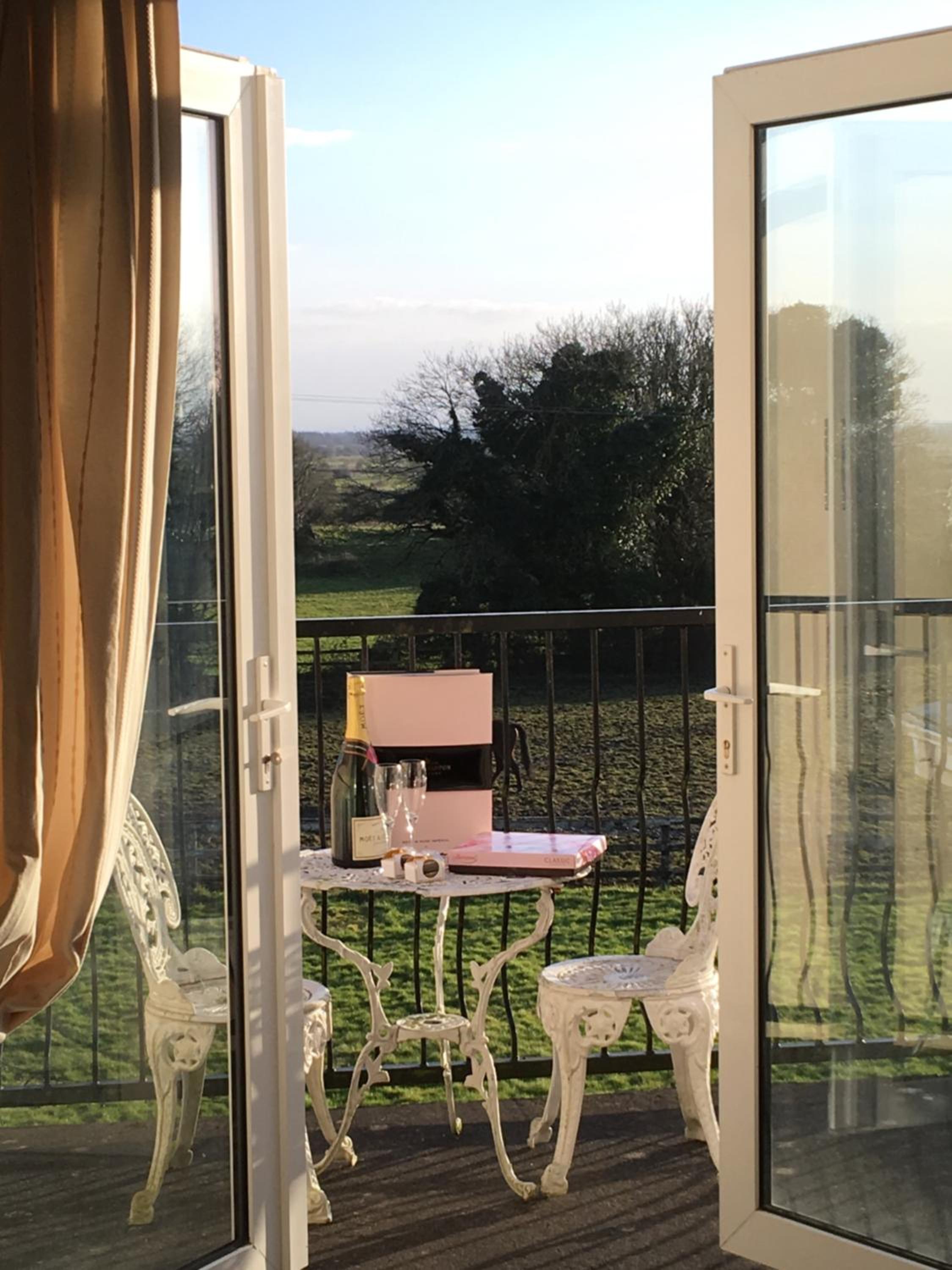 Superior Twin Room with Garden View photo 2