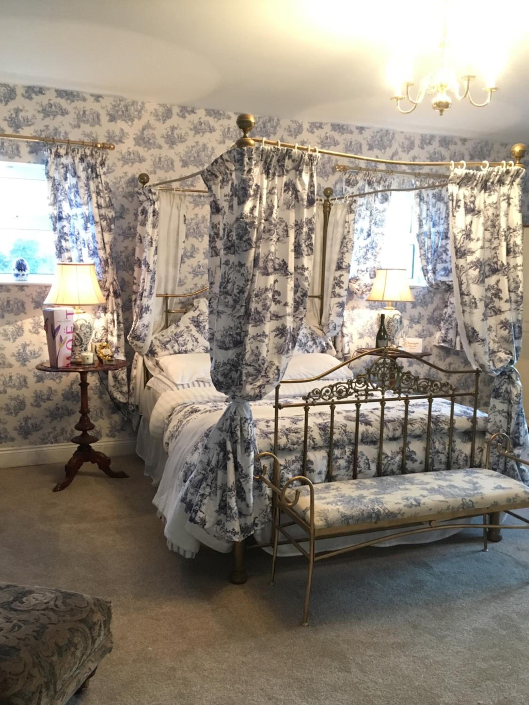 Deluxe Double Room with Bath photo 1