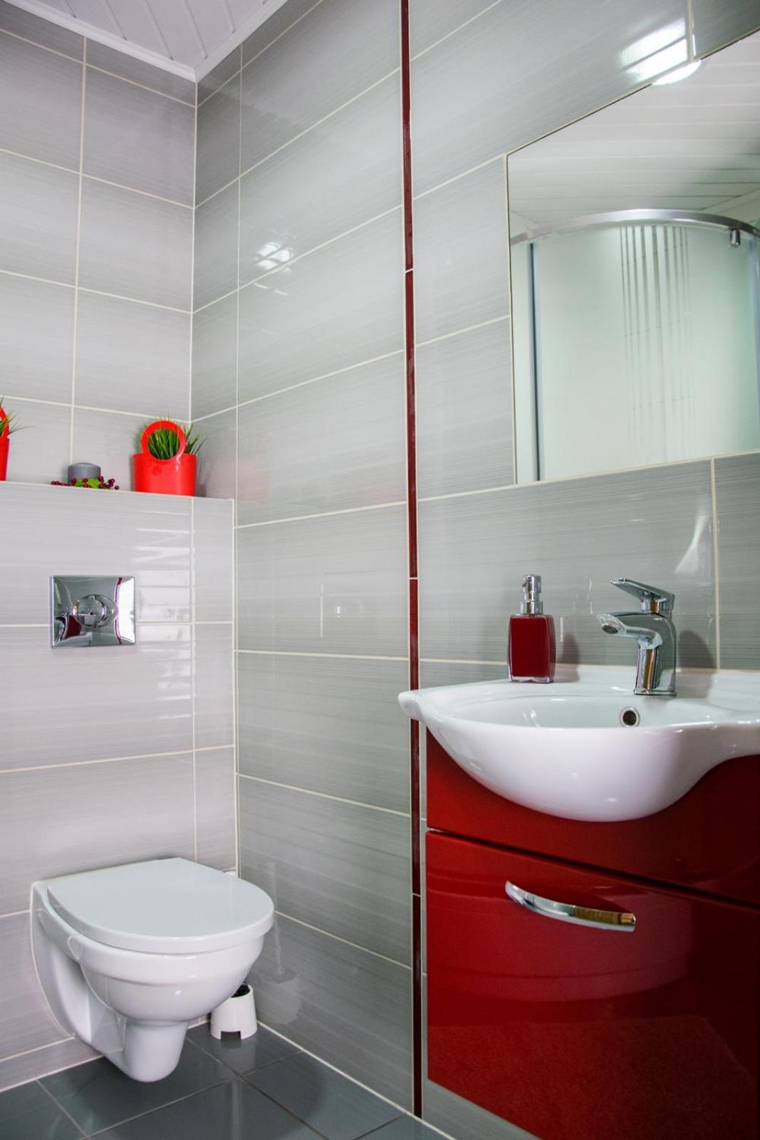 Double Room with Balcony - Photo 4
