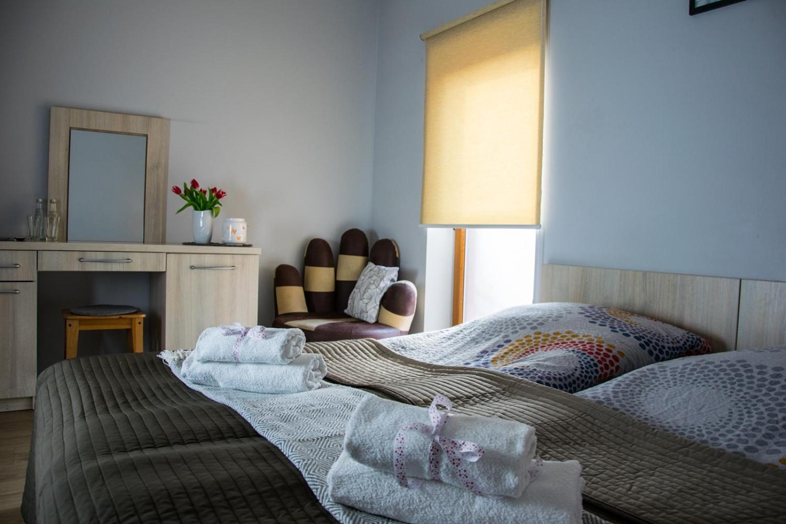 Double Room with Balcony - Photo 2