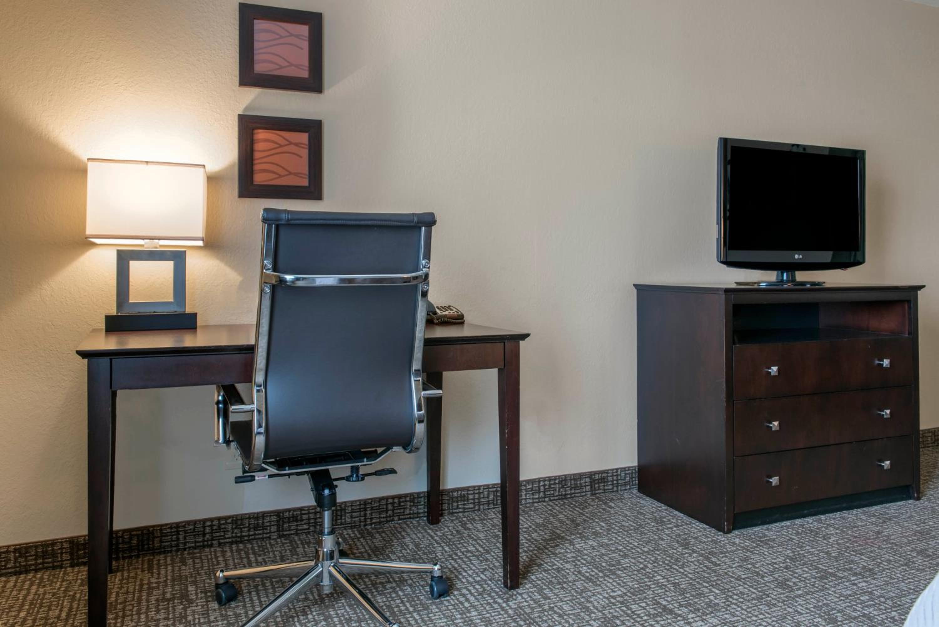 Comfort Inn & Suites Porter near Indiana Dunes