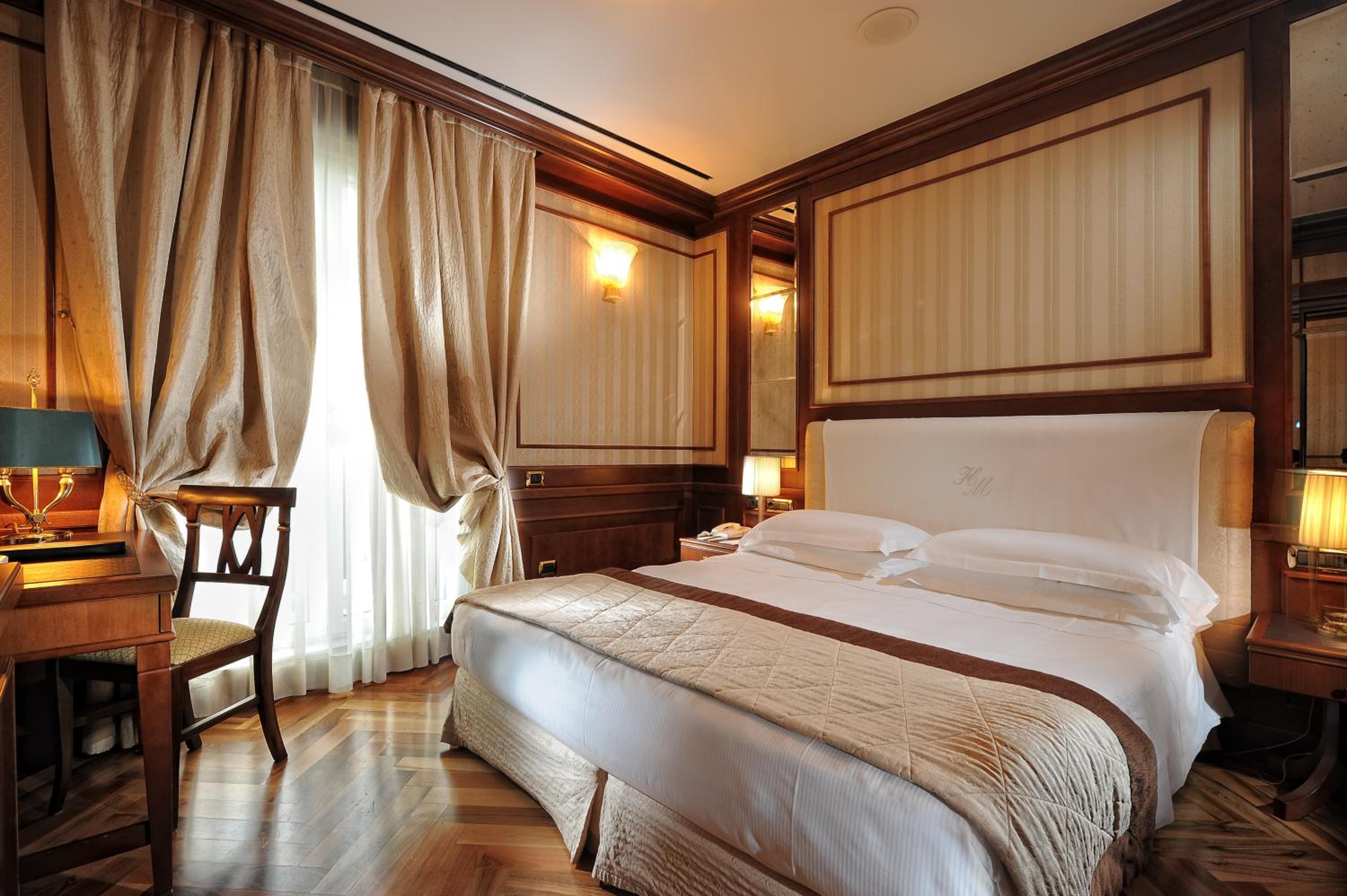 Suite photo 1