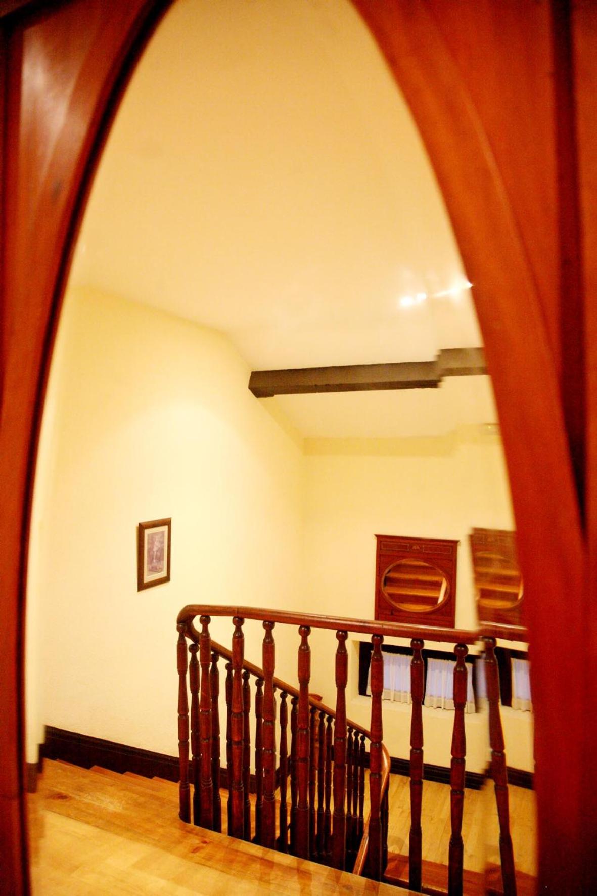 Double Room with Private Bathroom - Photo 4