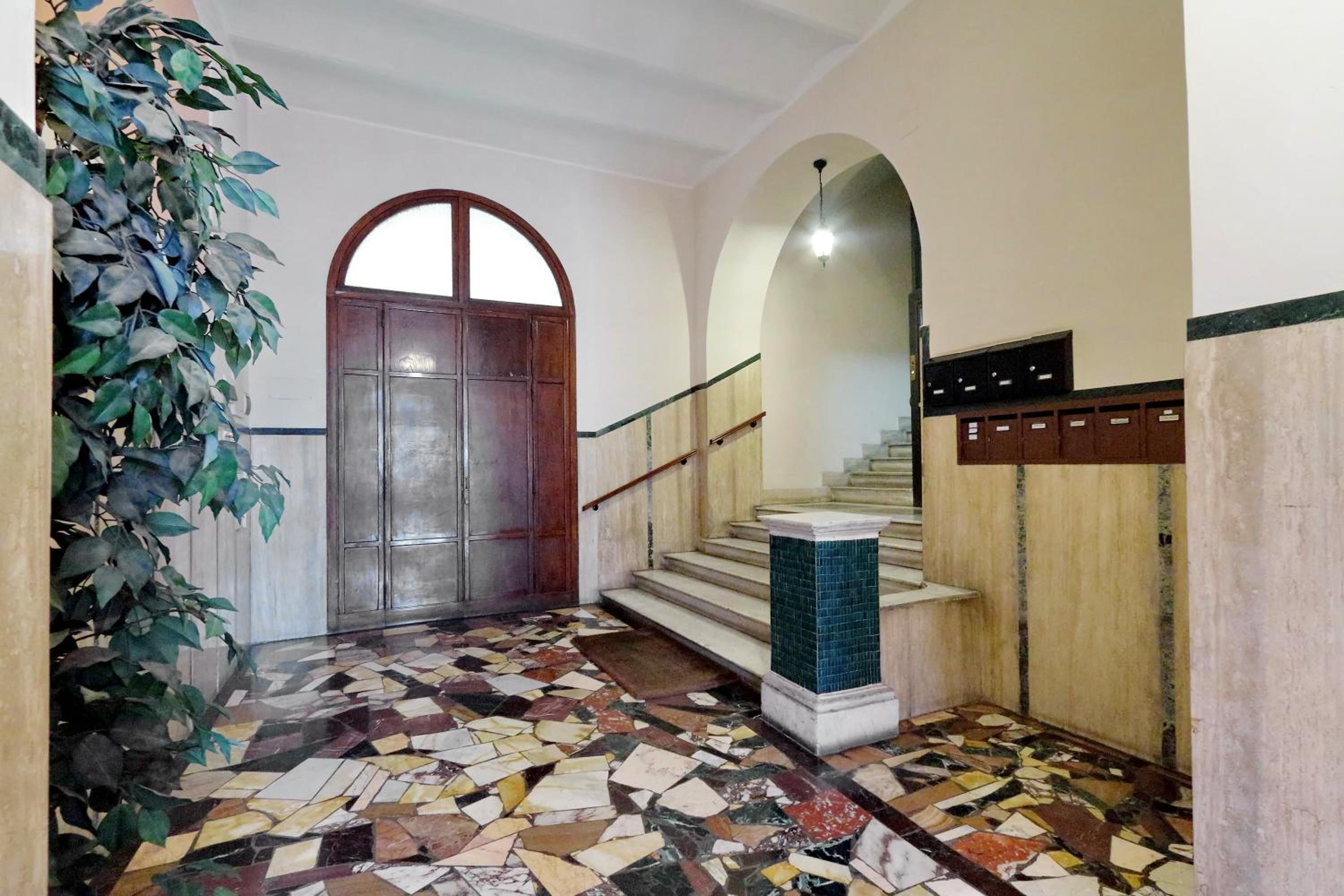 Apartment with Balcony photo 2