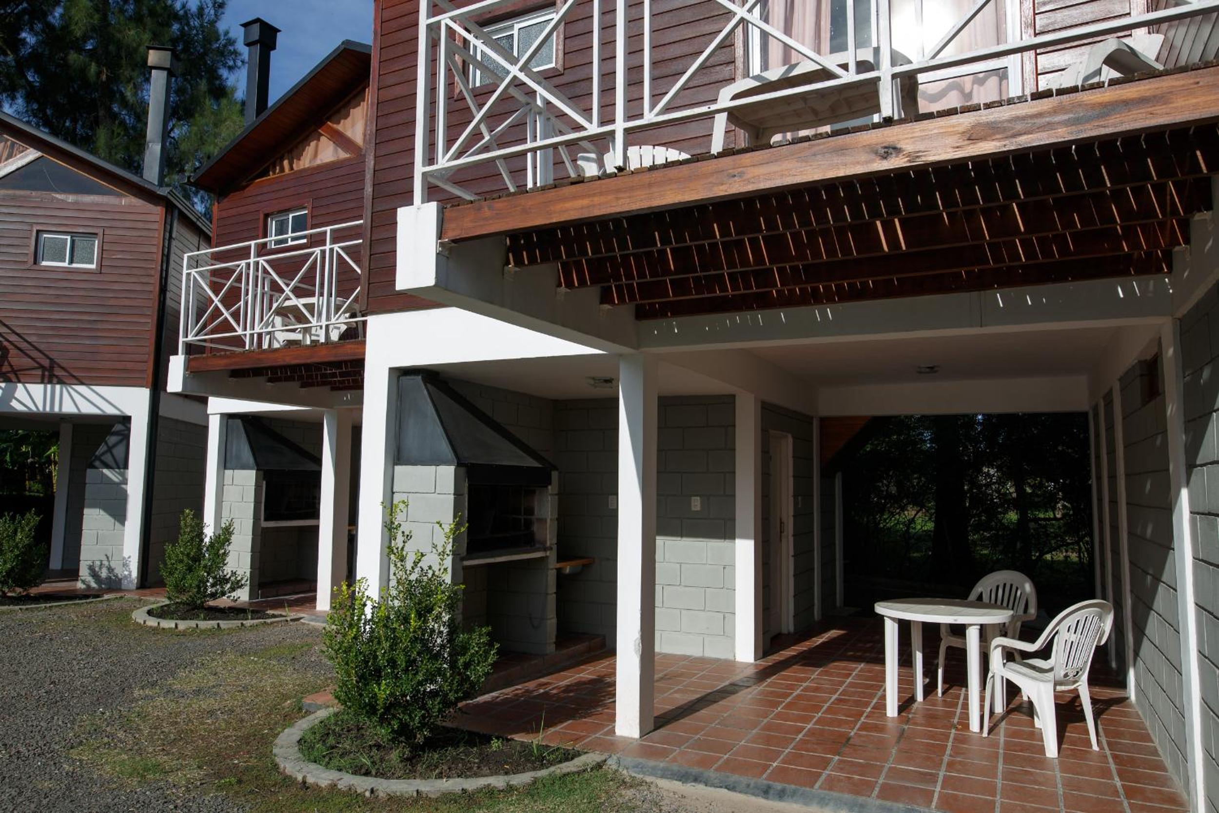 Bungalow (2 Adults) photo 3