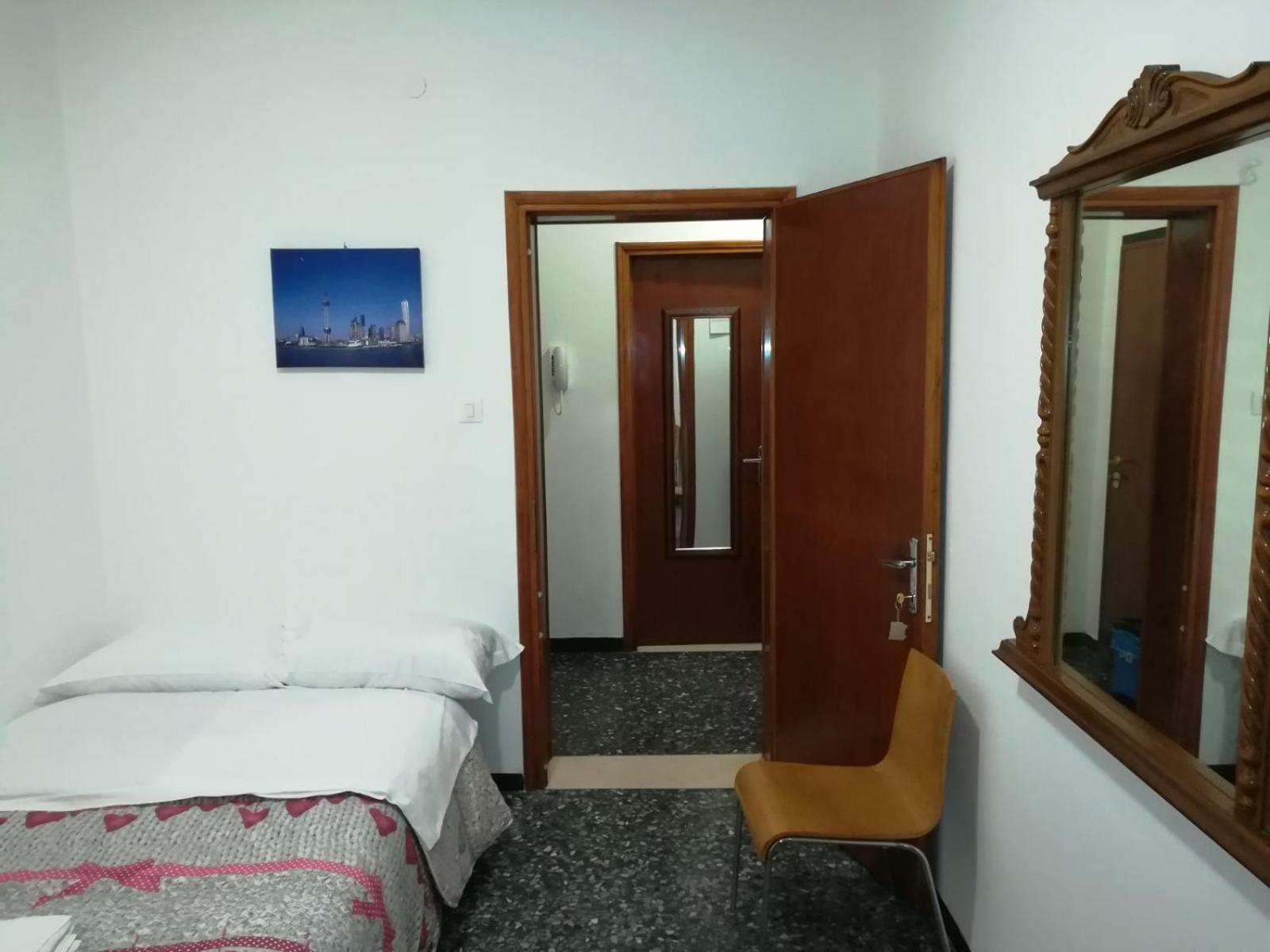 Standard Single Room photo 3