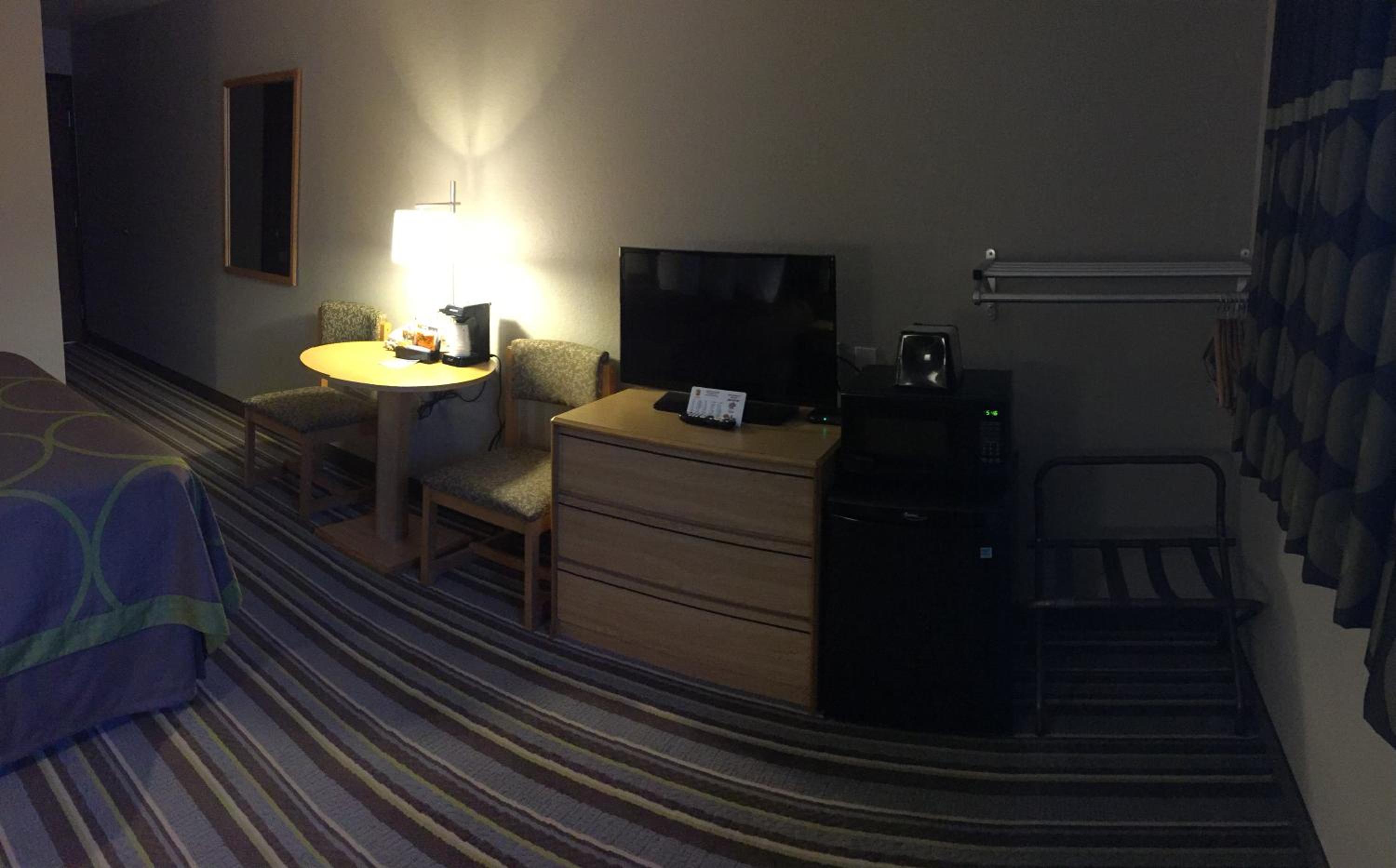 Queen Room - Disability Access/Non-Smoking - Photo 3