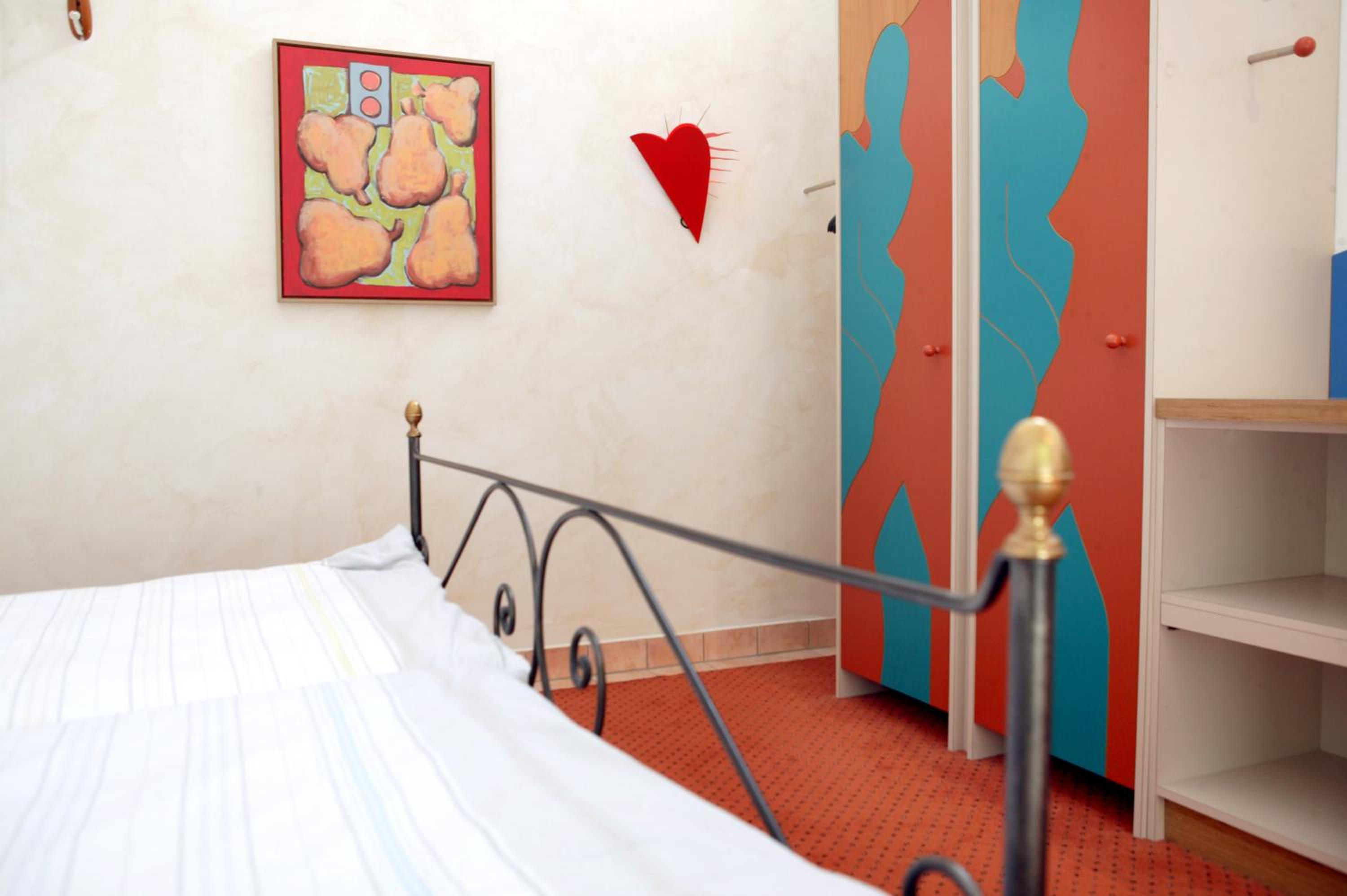 Quadruple Room - Photo 12