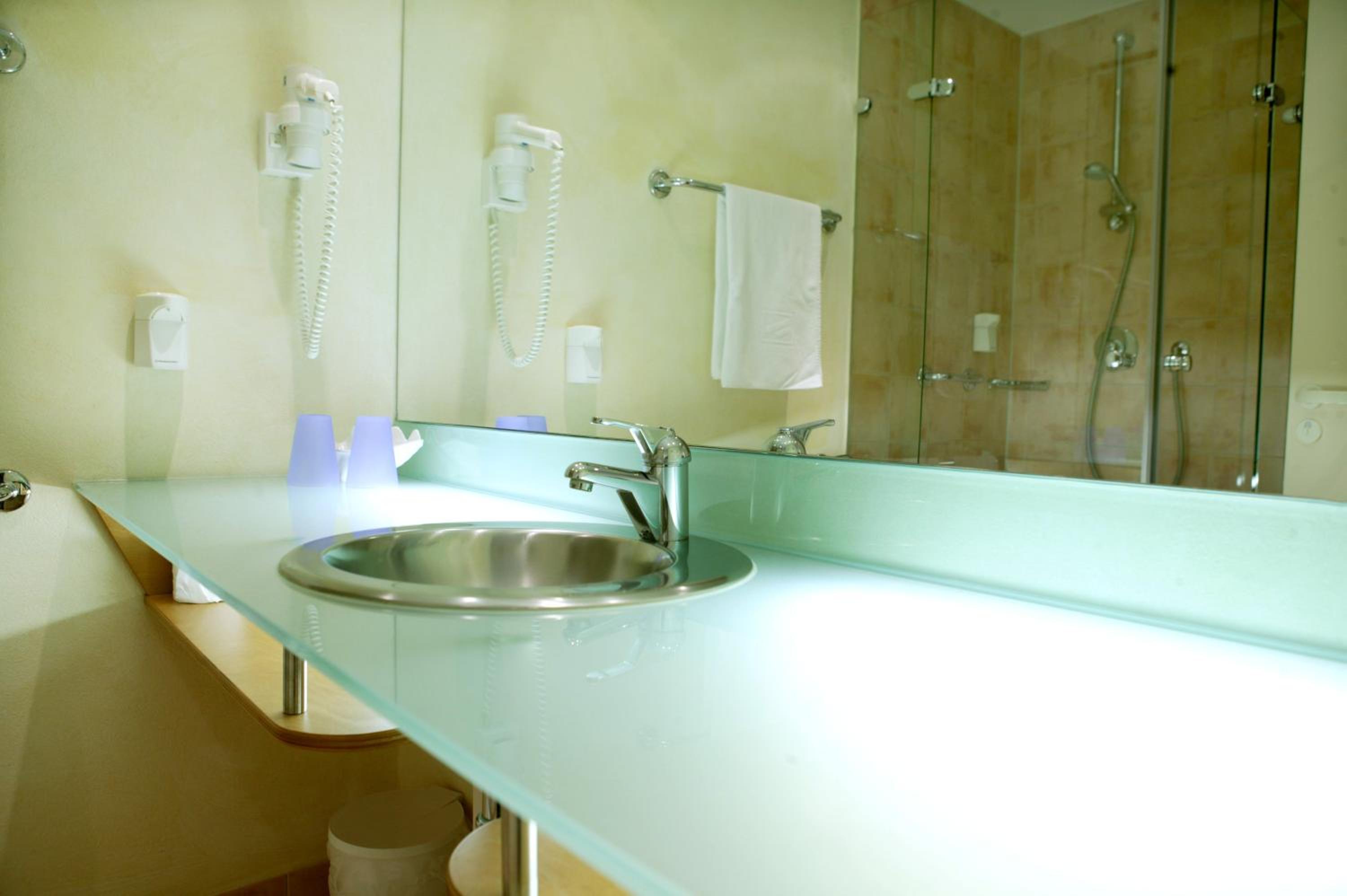 Double Room Alb (Street side) - Photo 3