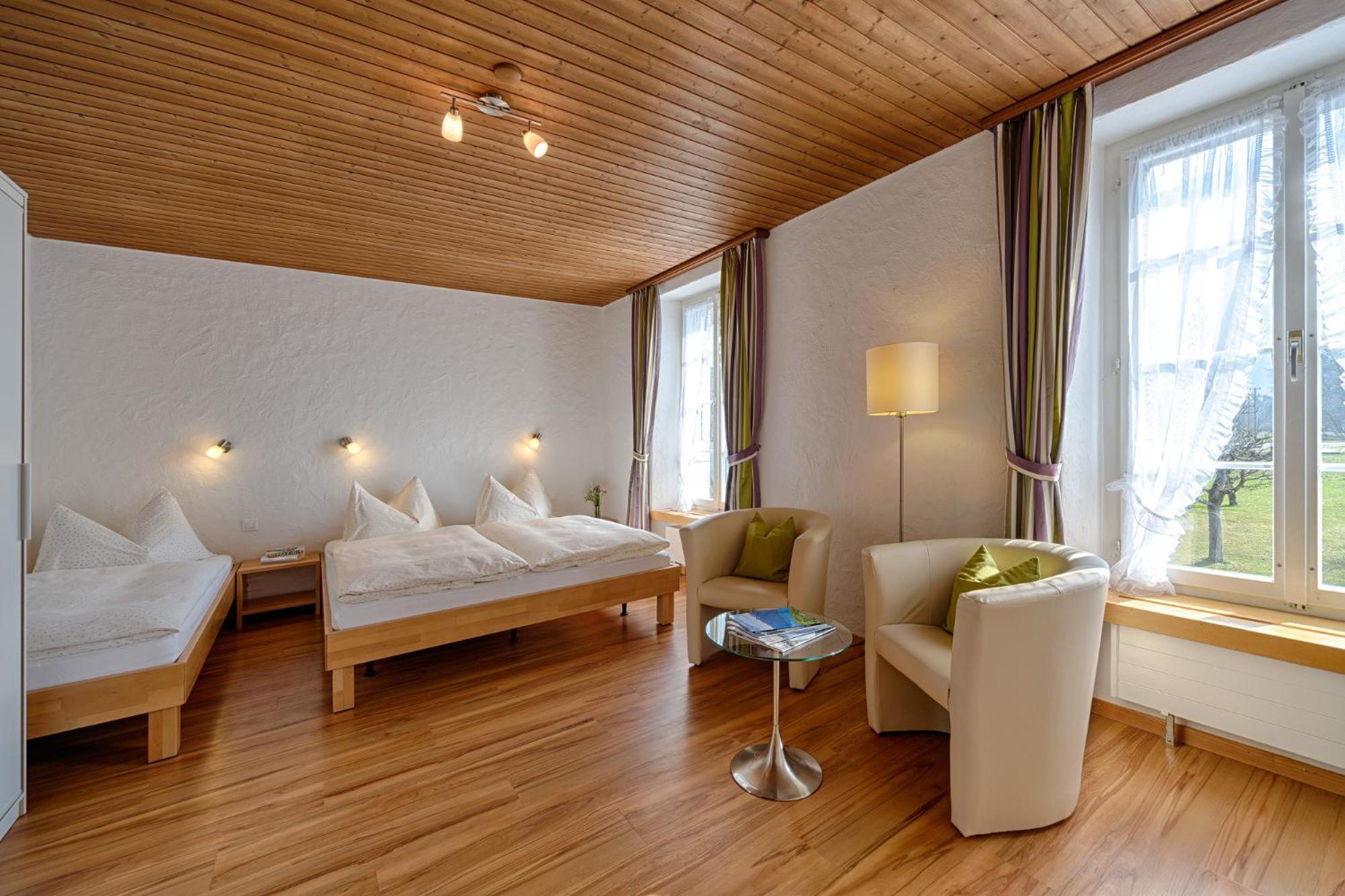 Standard Triple Room photo 2