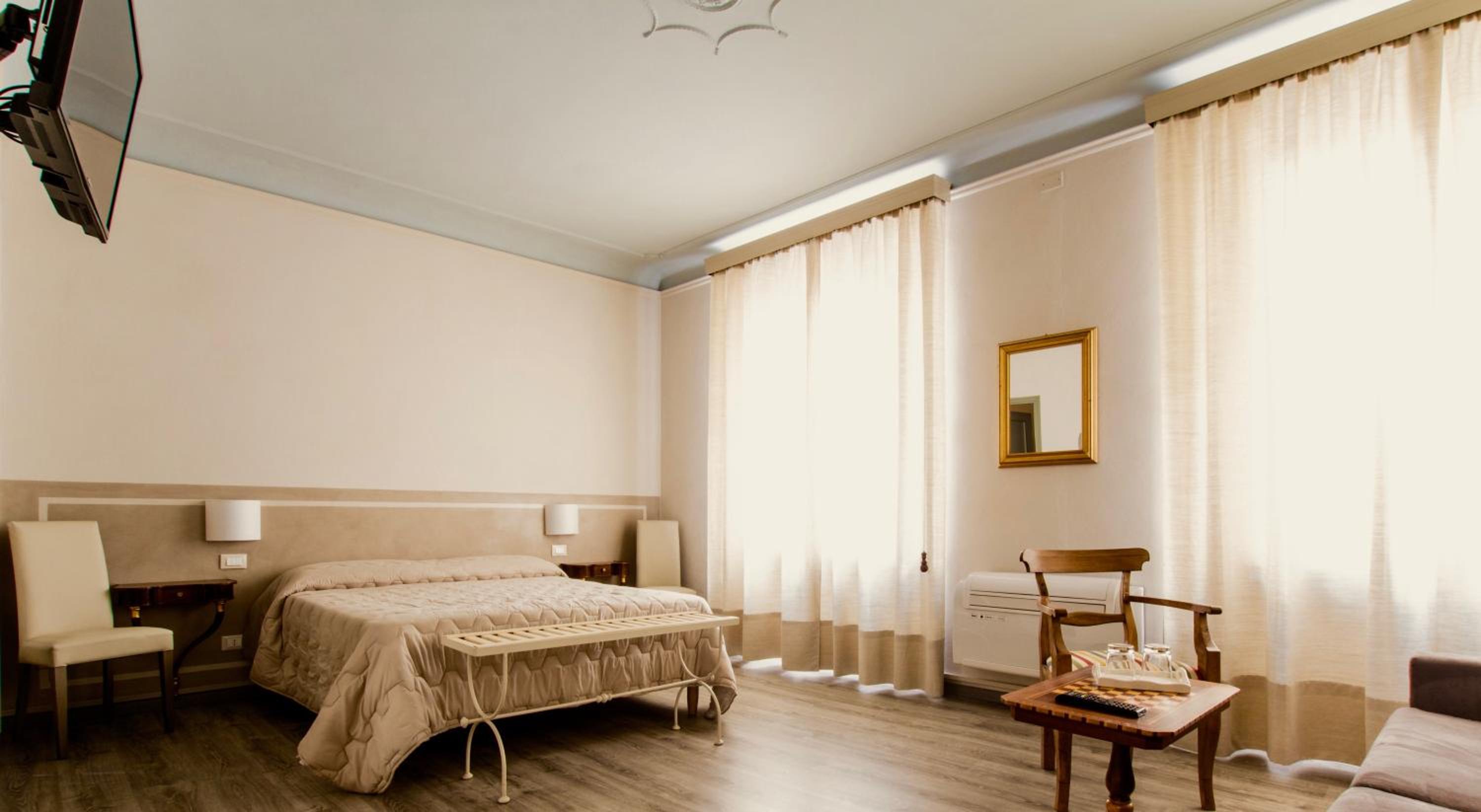 Quadruple Room - Photo 2