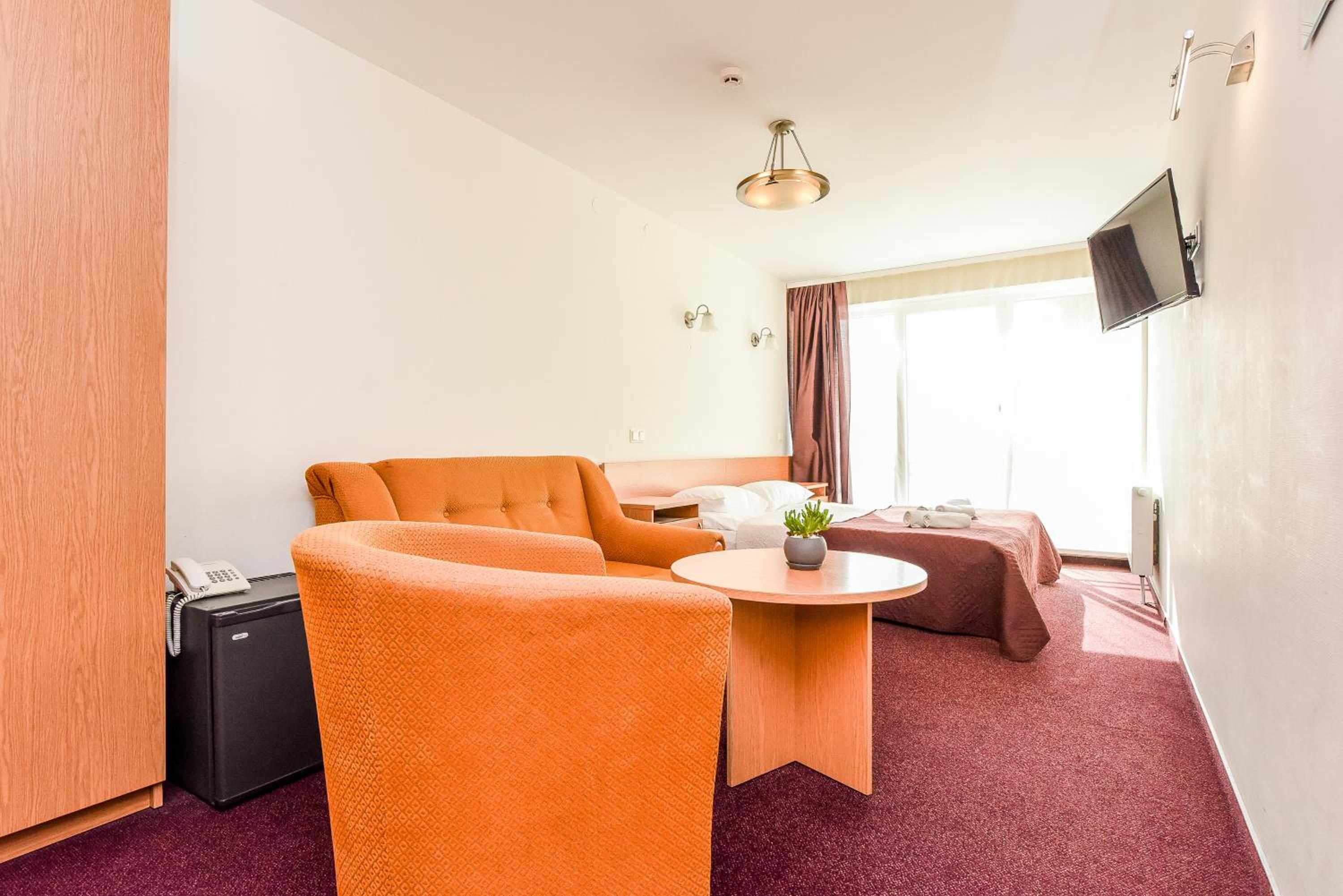 Superior Double Room with Sofa - Photo 4