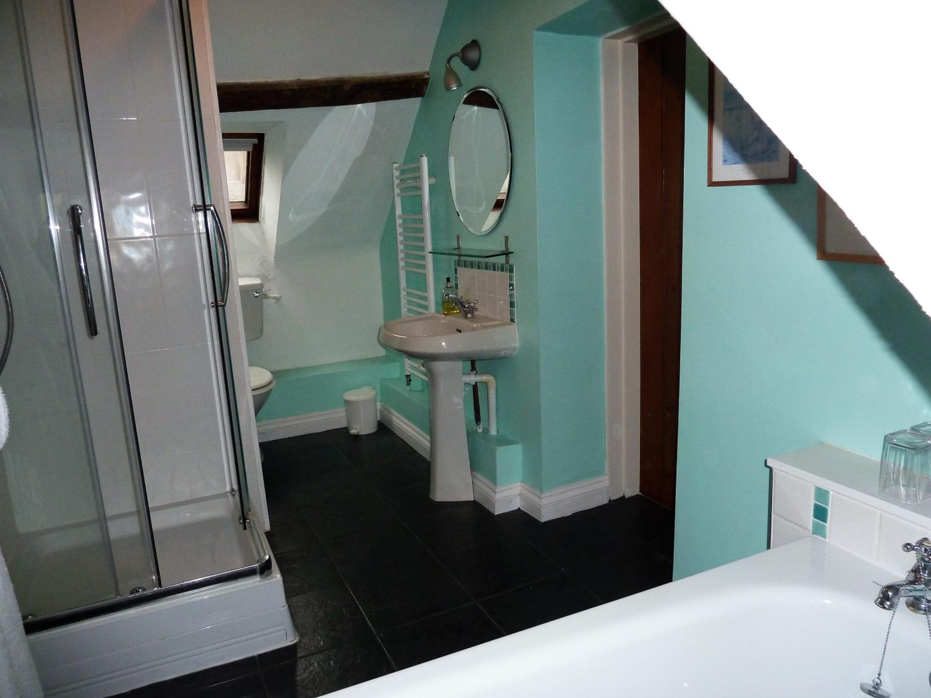 Double Room with Private Bathroom photo 2