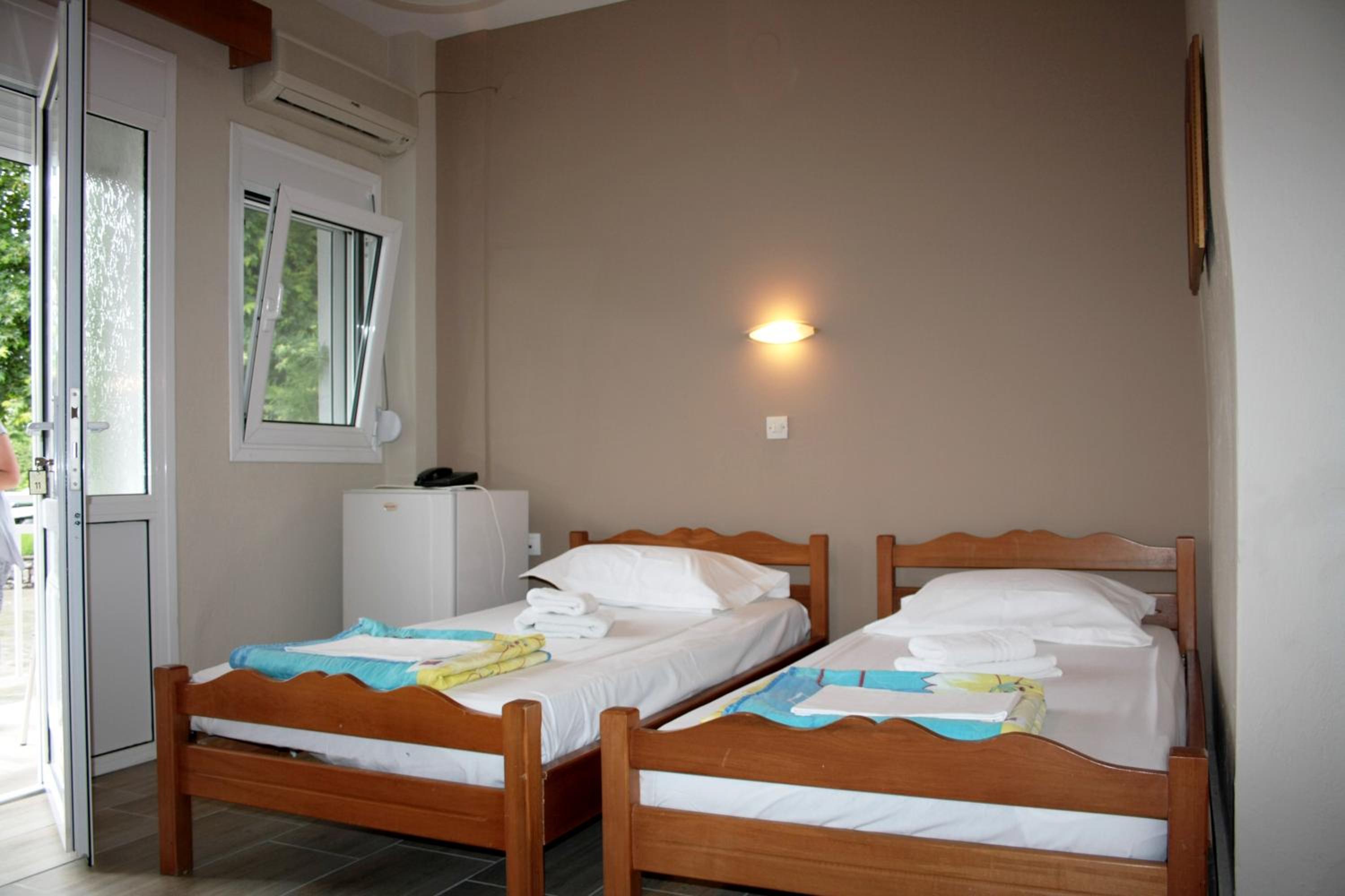 Twin Room with Mountain View - Photo 1