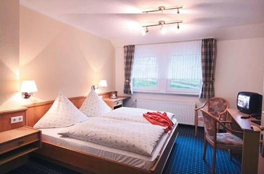 Double Room - Photo 8