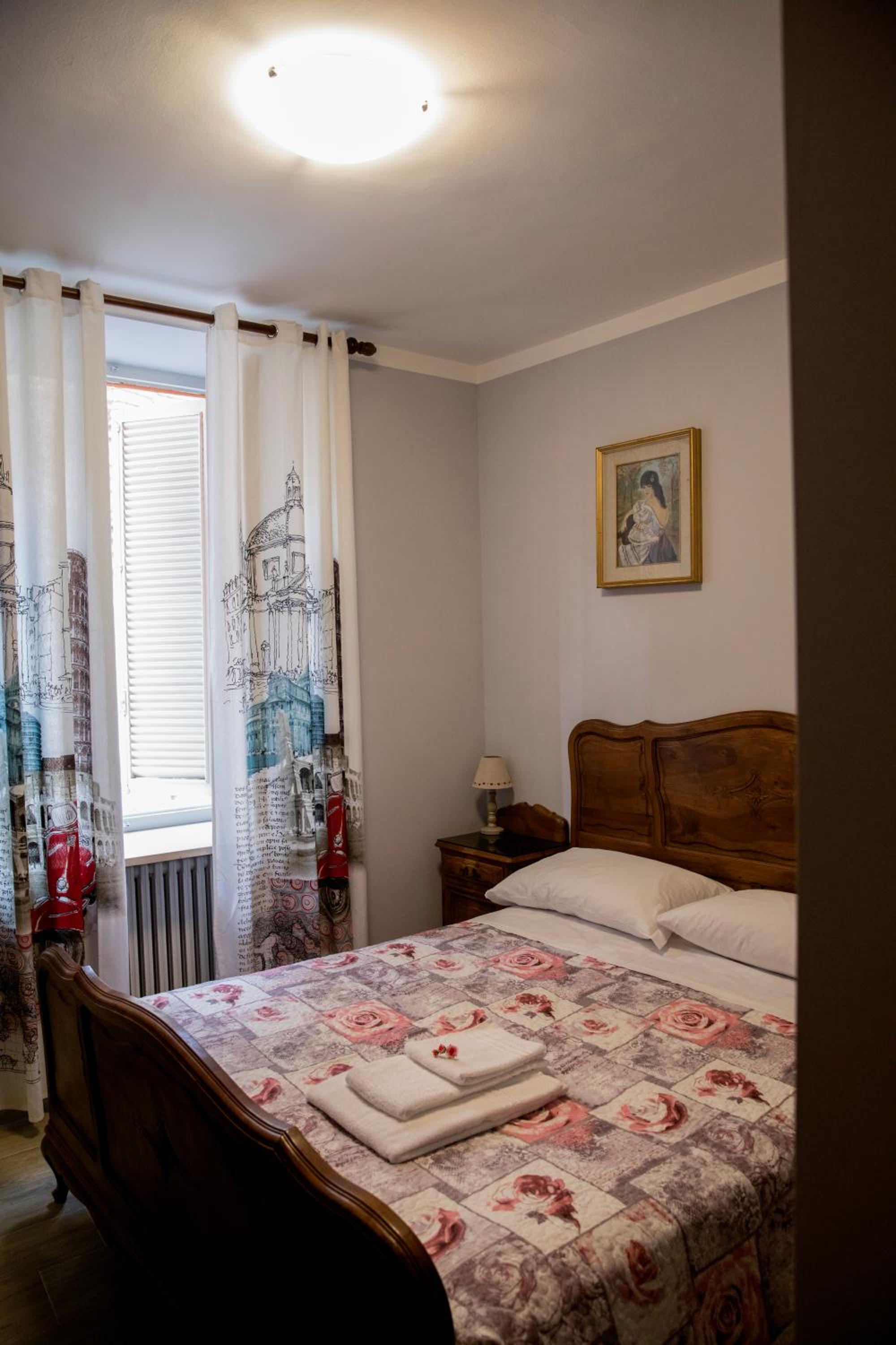 Economy Double Room photo 1