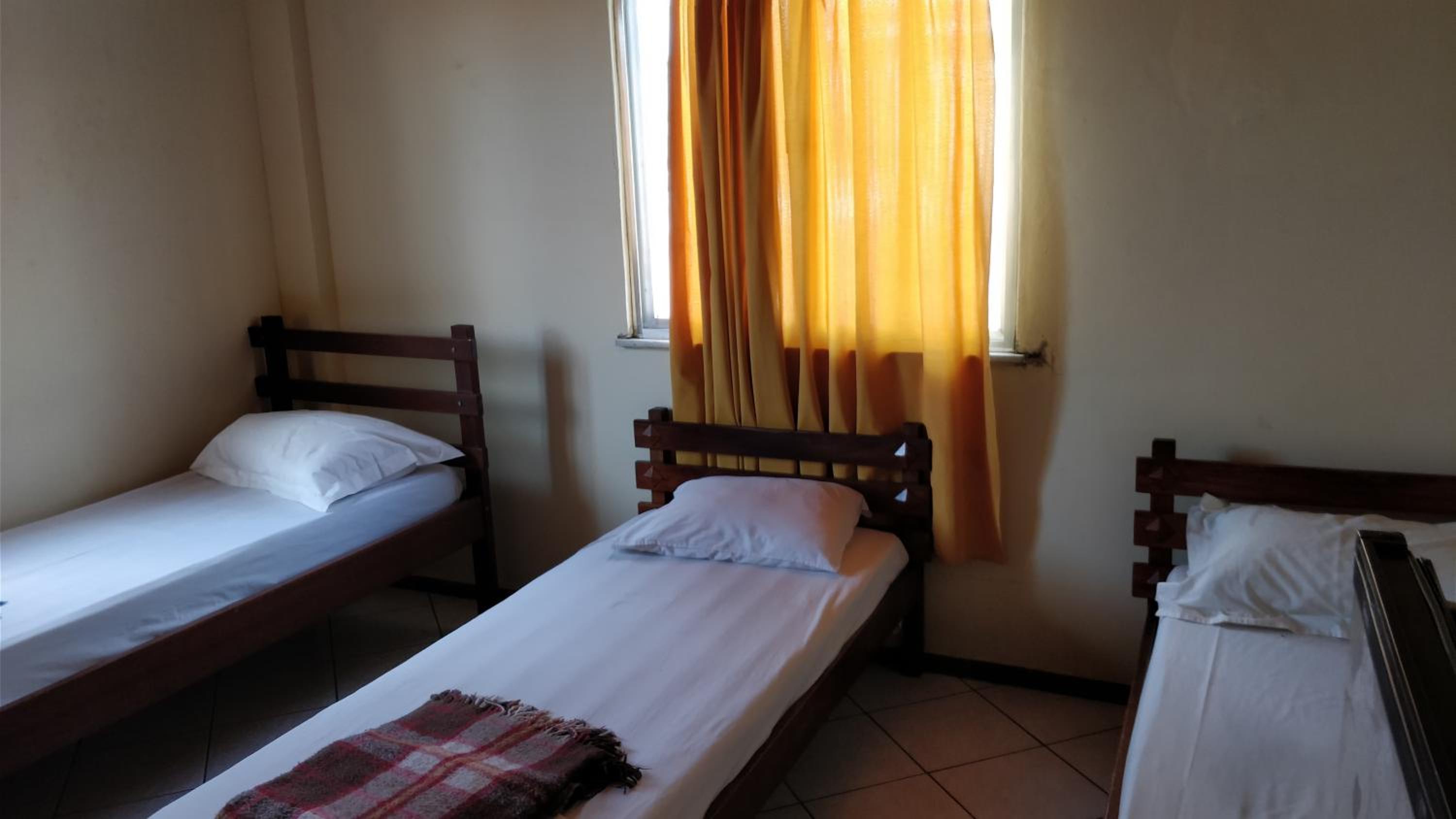 Basic Triple Room