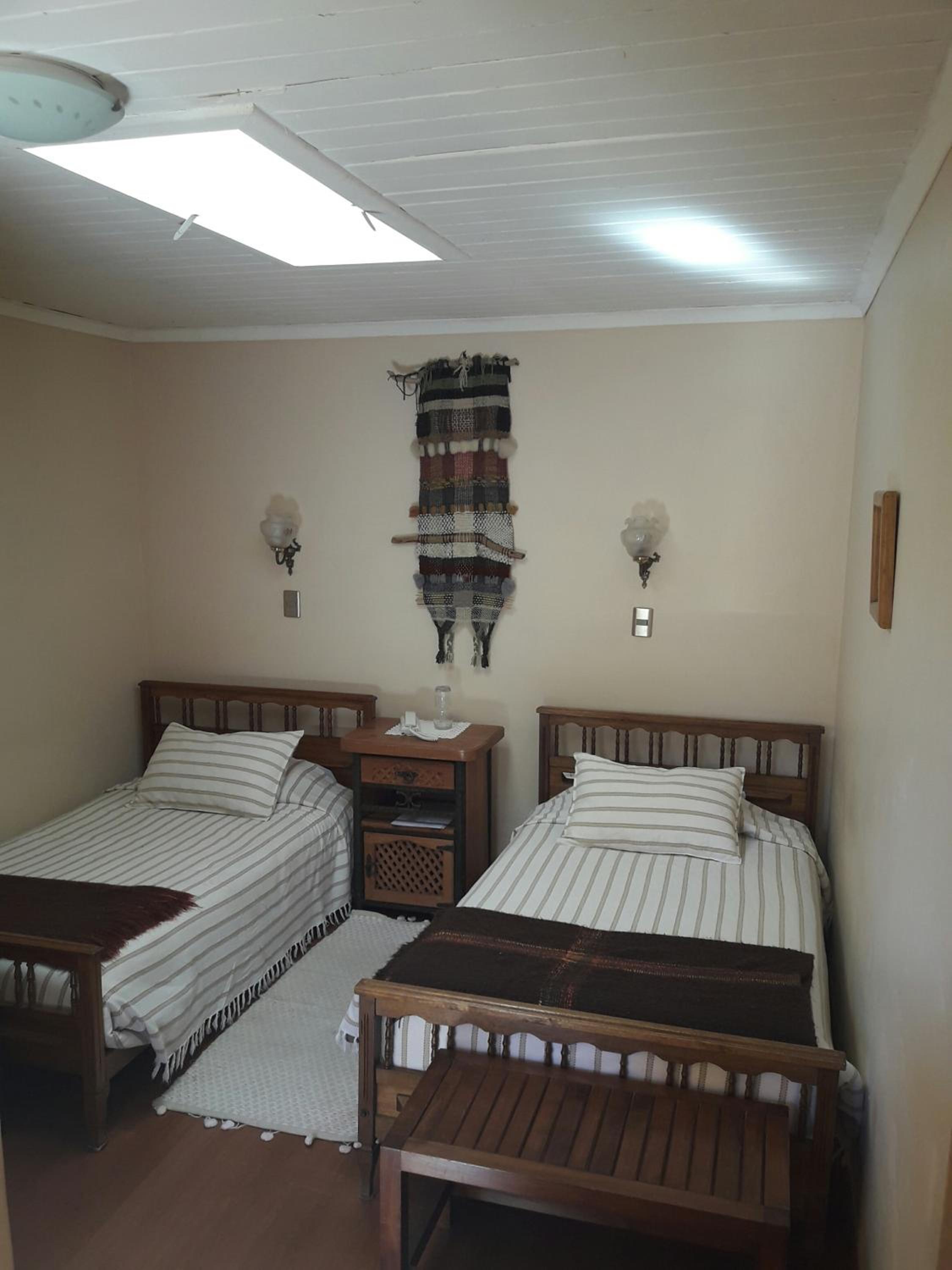 Twin Room with Private Bathroom photo 3