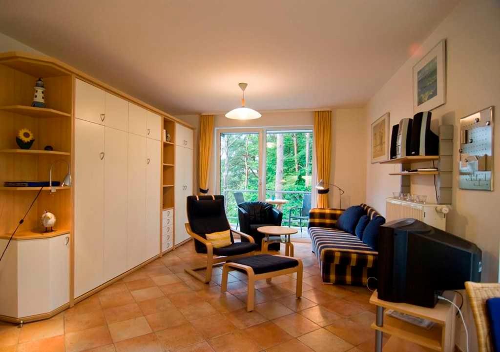 Apartment with Balcony photo 1