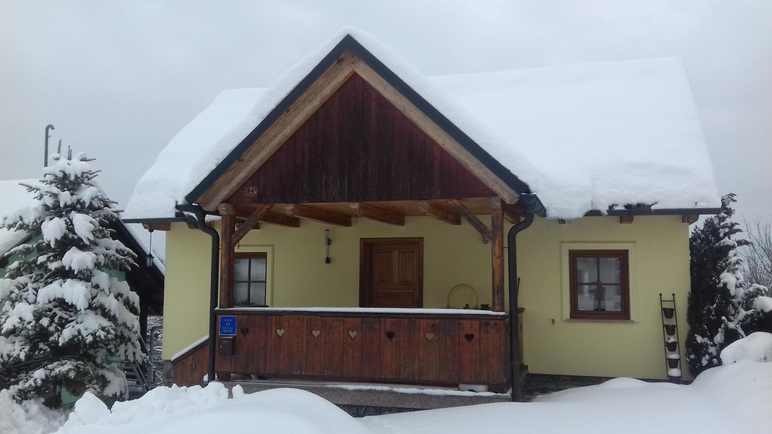 Two-Bedroom House - Photo 20