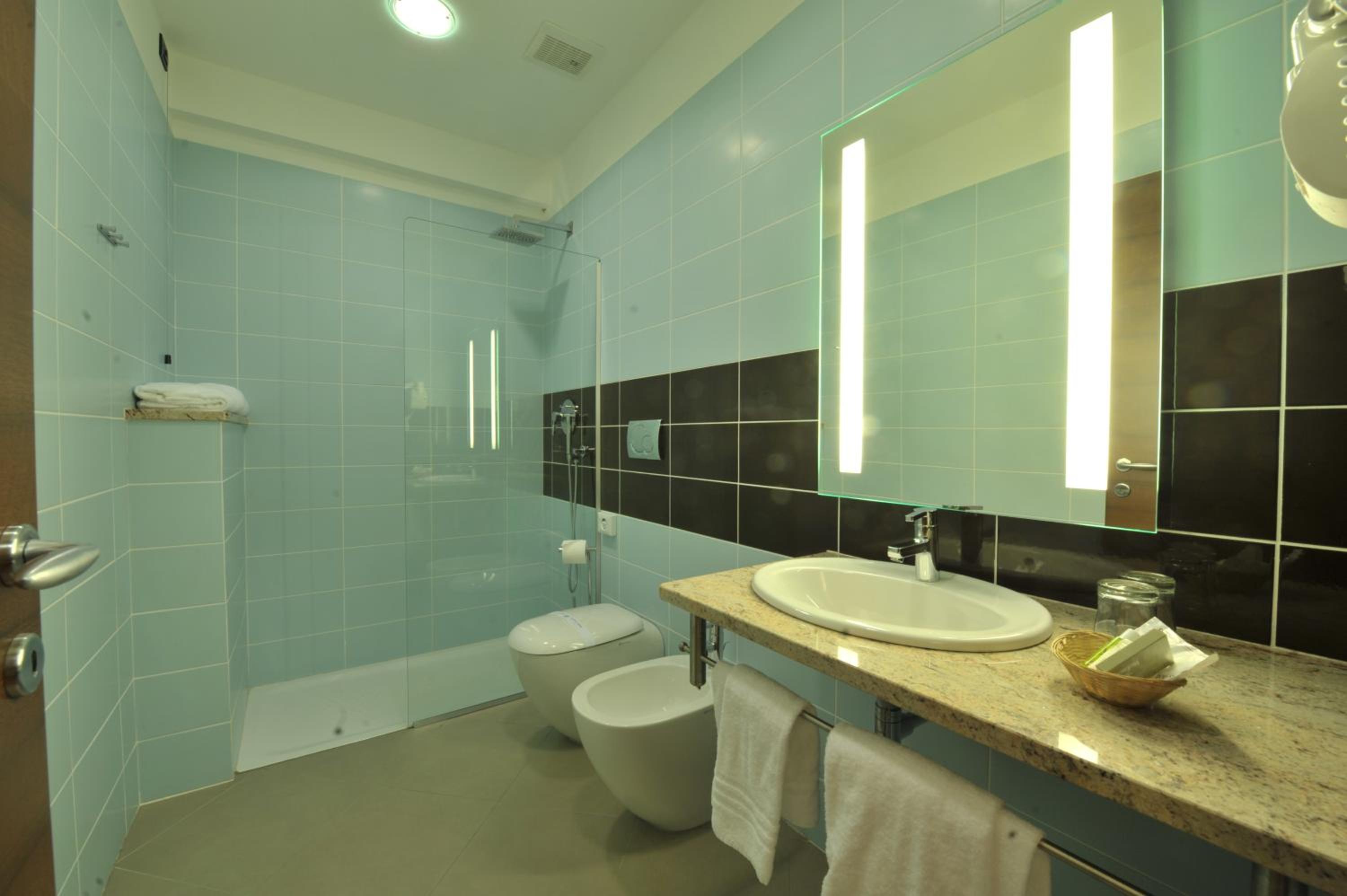Deluxe Double Room - Photo 4